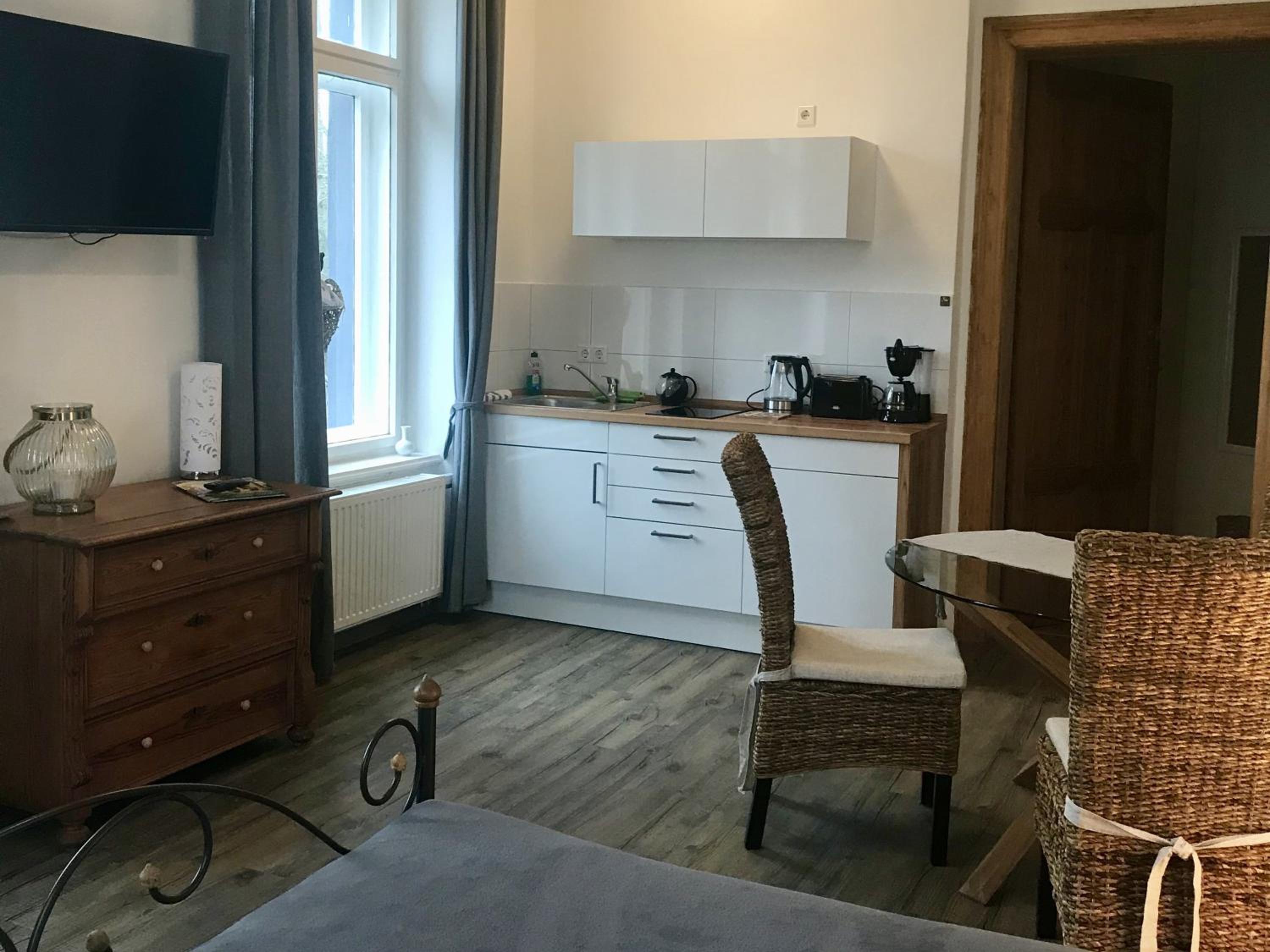 One-Bedroom Apartment photo 2