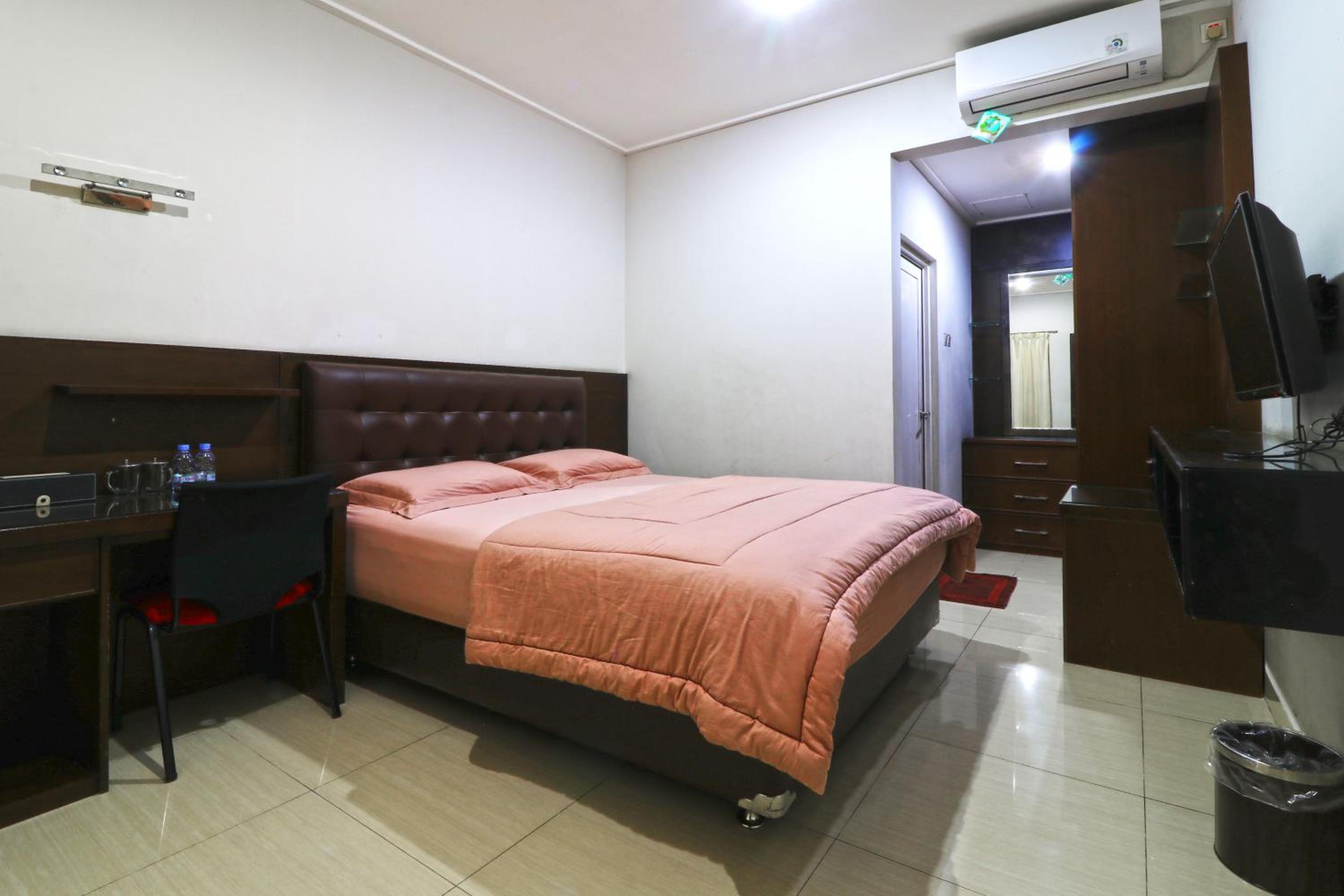 Deluxe Double Room - Photo 1