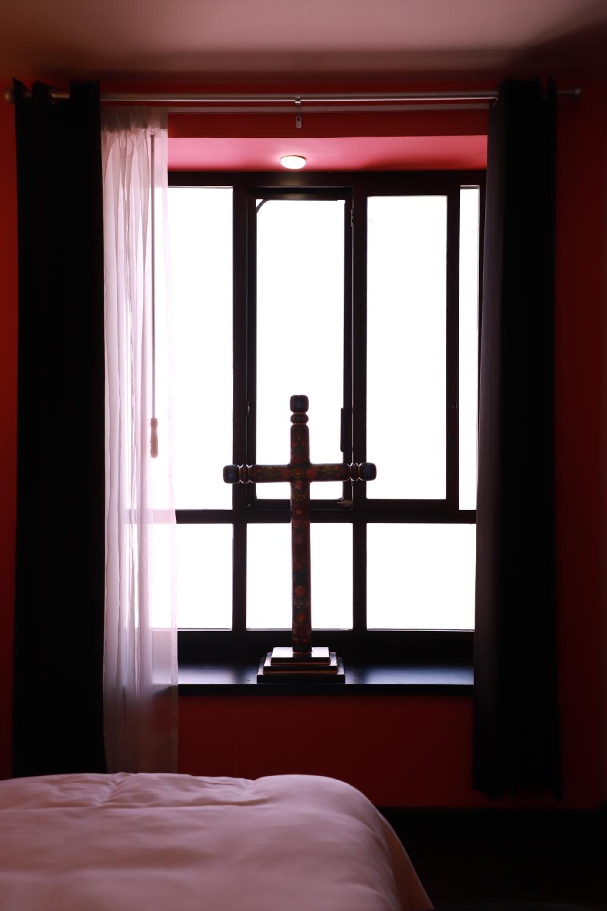Deluxe King Suite - Photo 2
