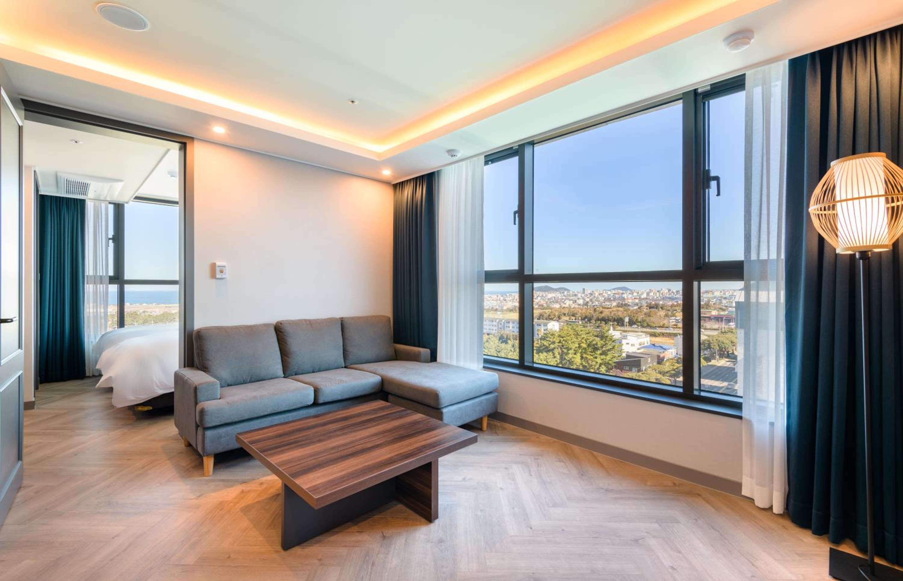 Suite with Sea View - Photo 7