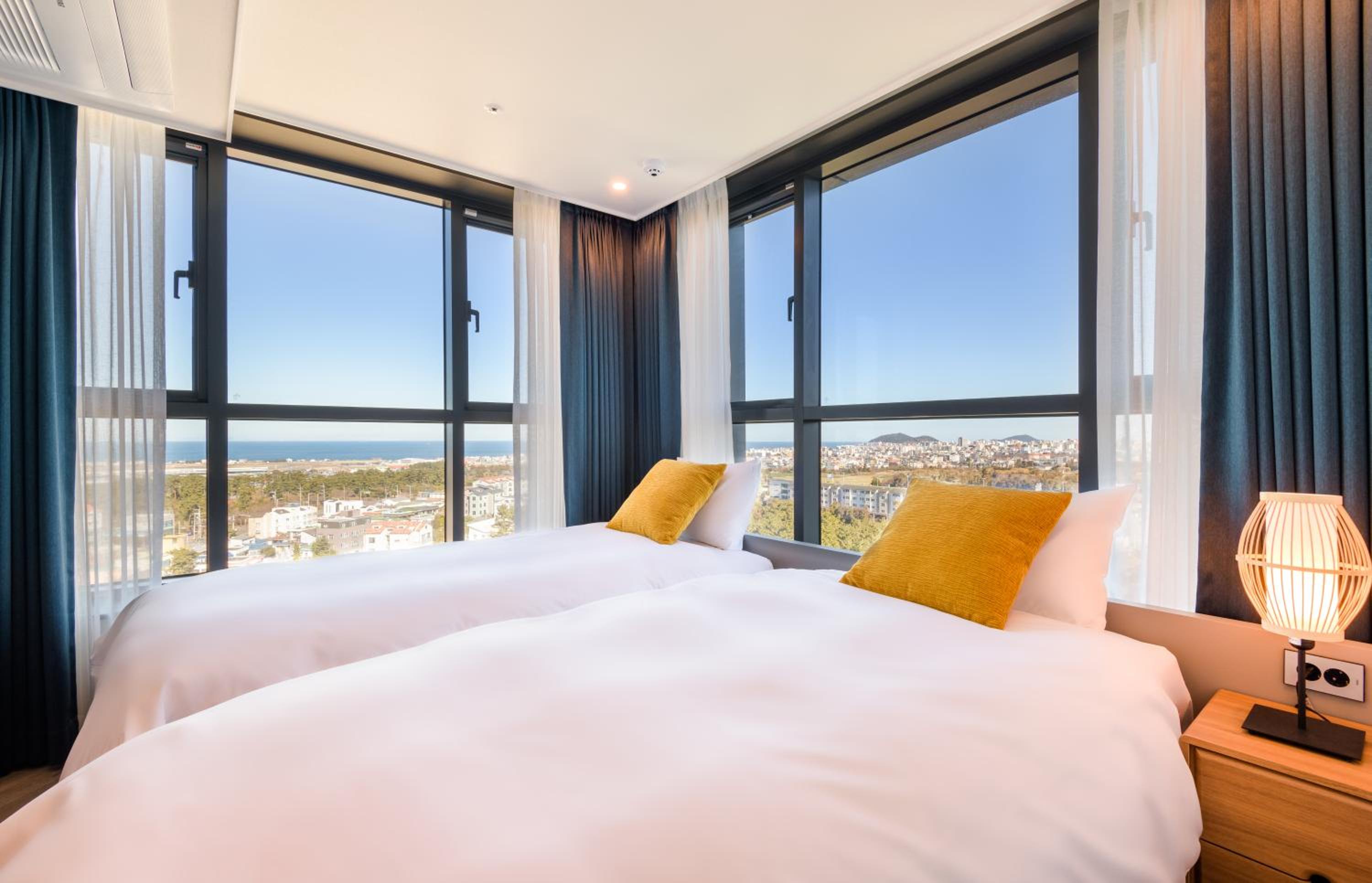 Suite with Sea View - Photo 1