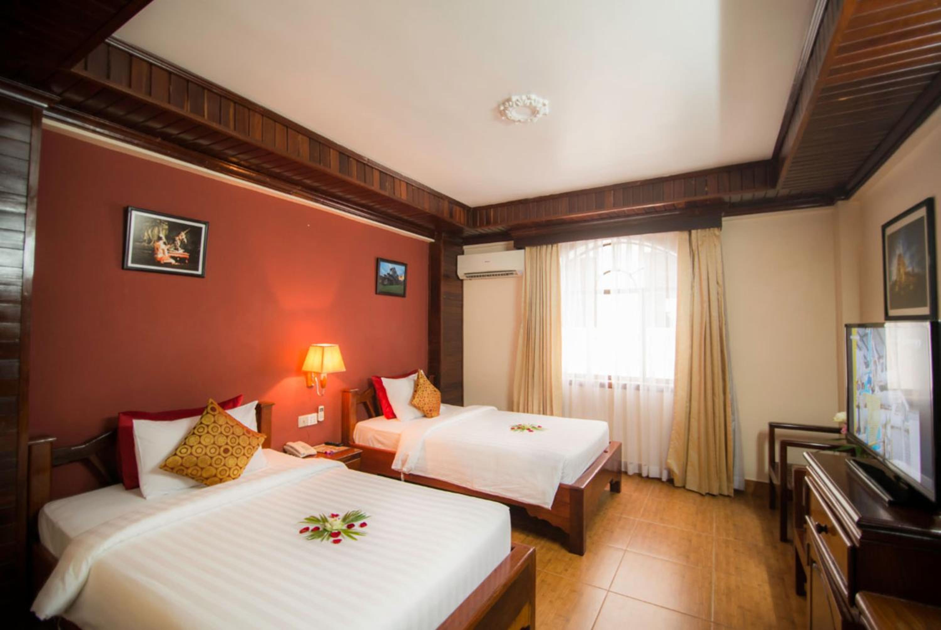 Standard Twin Room - Photo 1