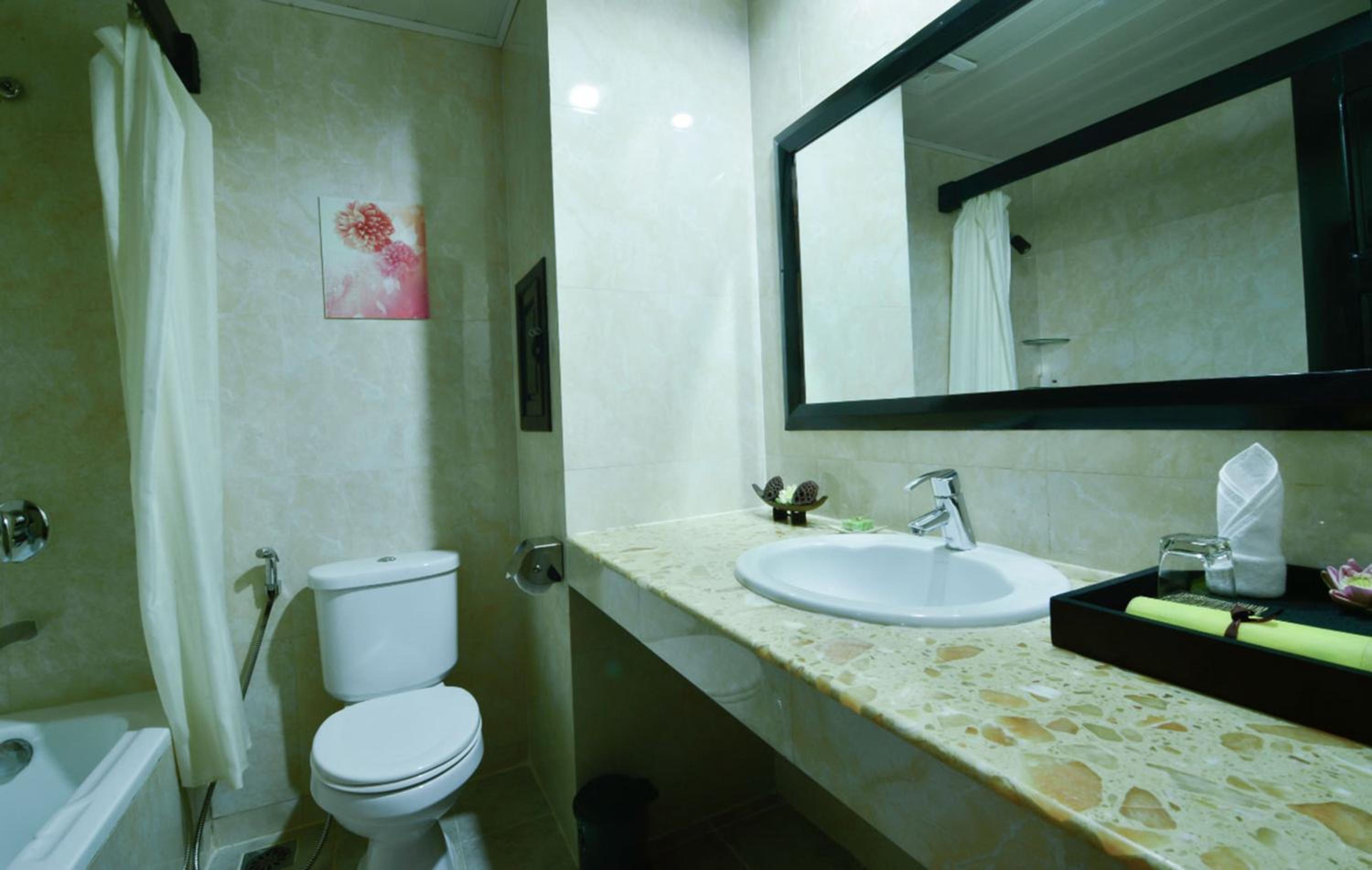 Standard Twin Room - Photo 6