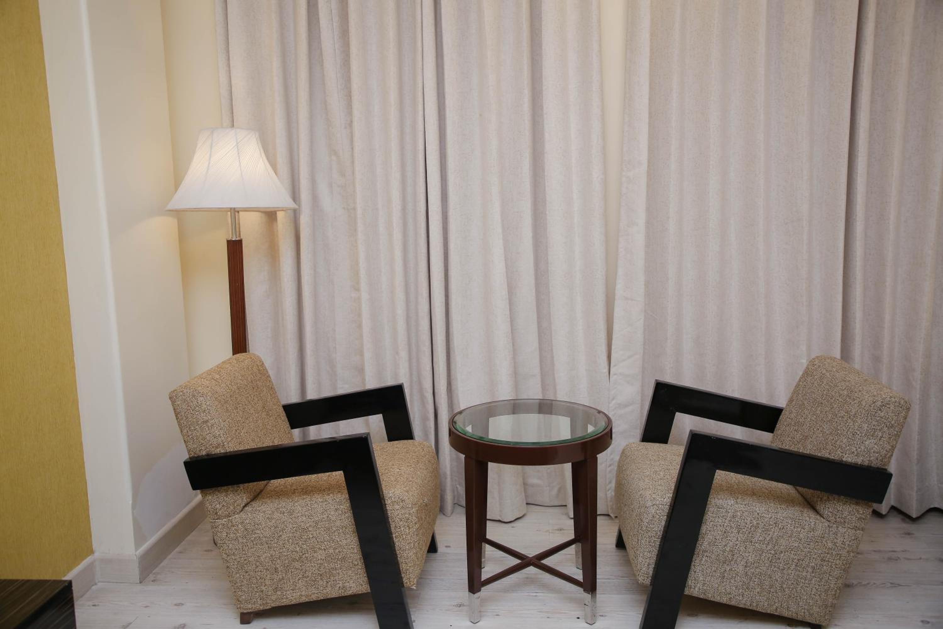 Large Double Room photo 3