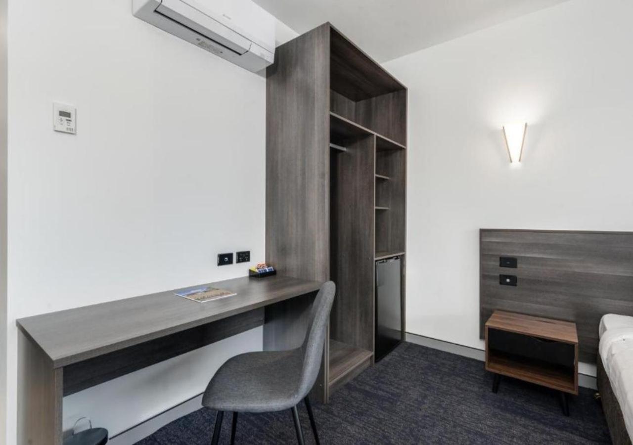 Deluxe Triple Room - Photo 6