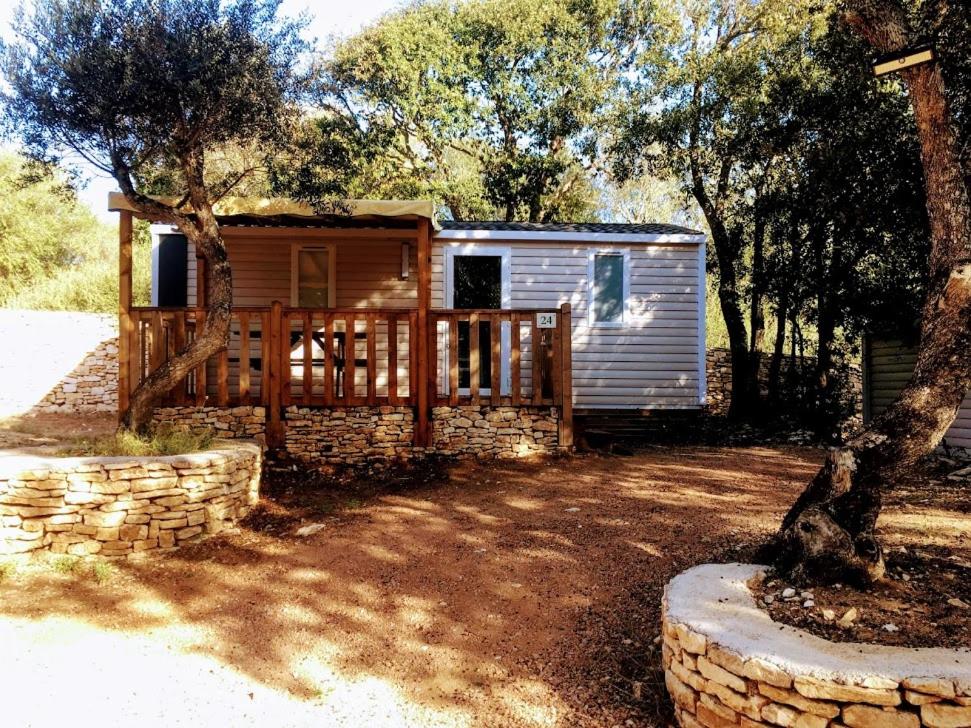 Mobile Home (4 Adults) photo 1