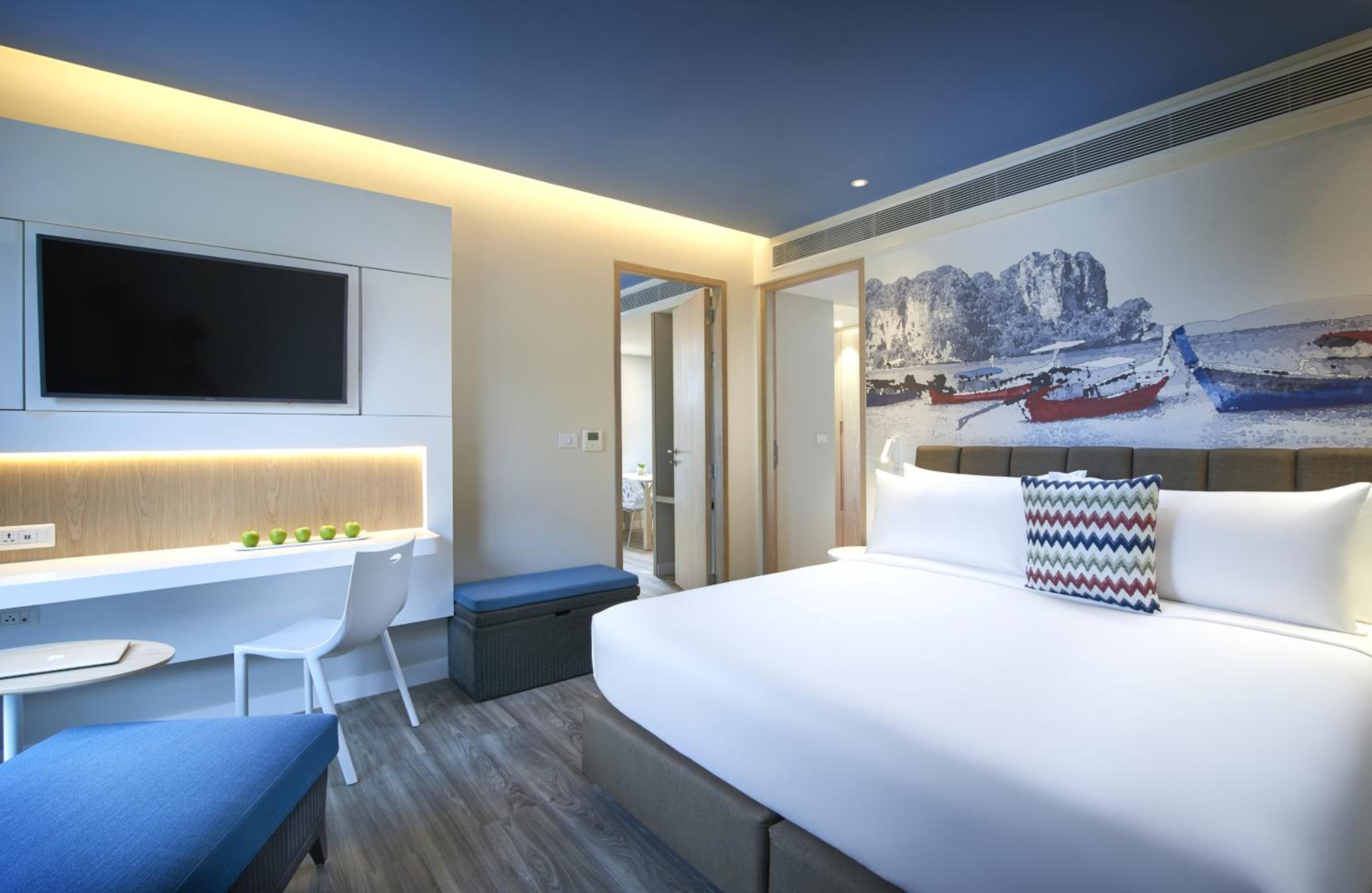 One Bedroom Suite  - Photo 2