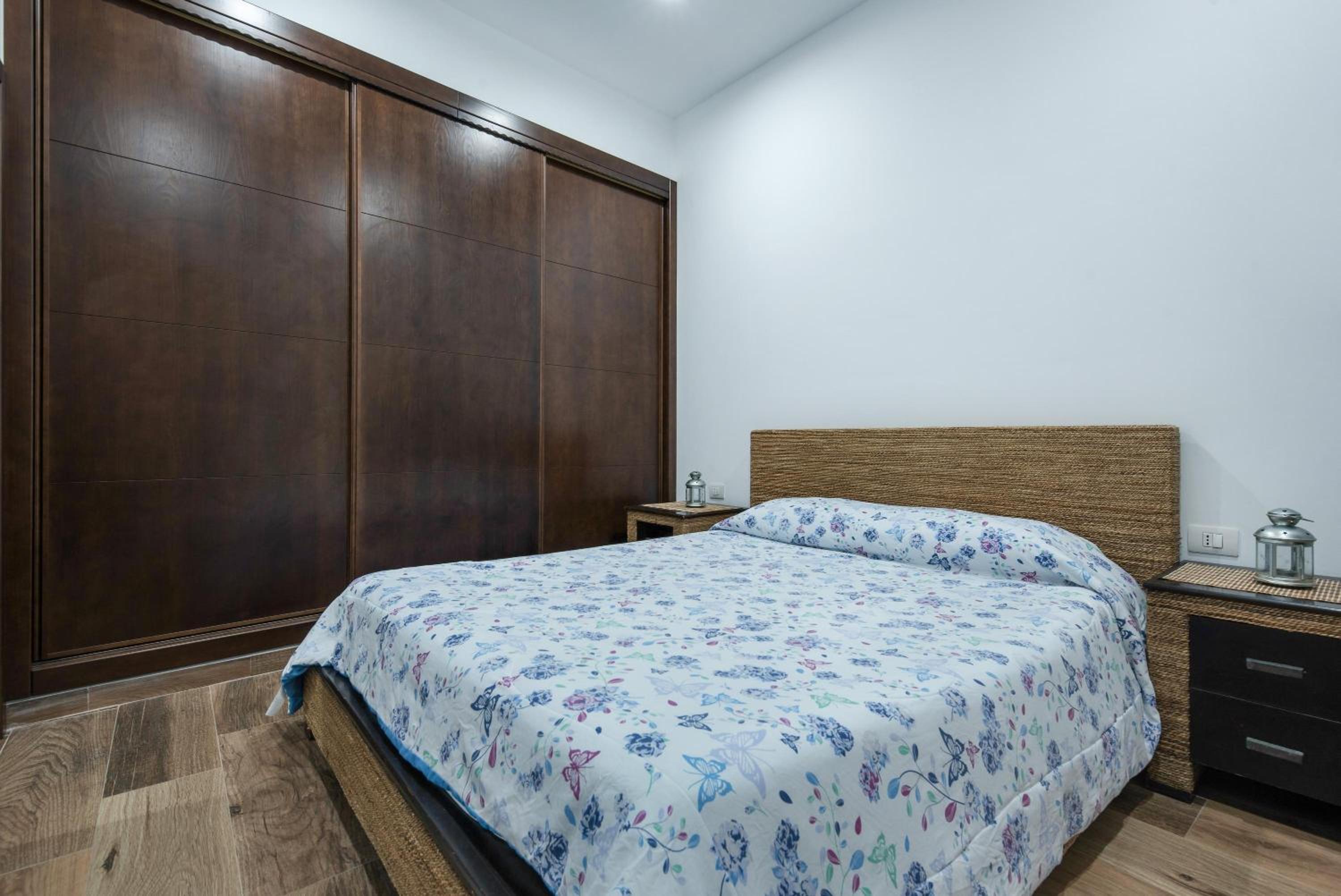 Villa with Sea View - Photo 12