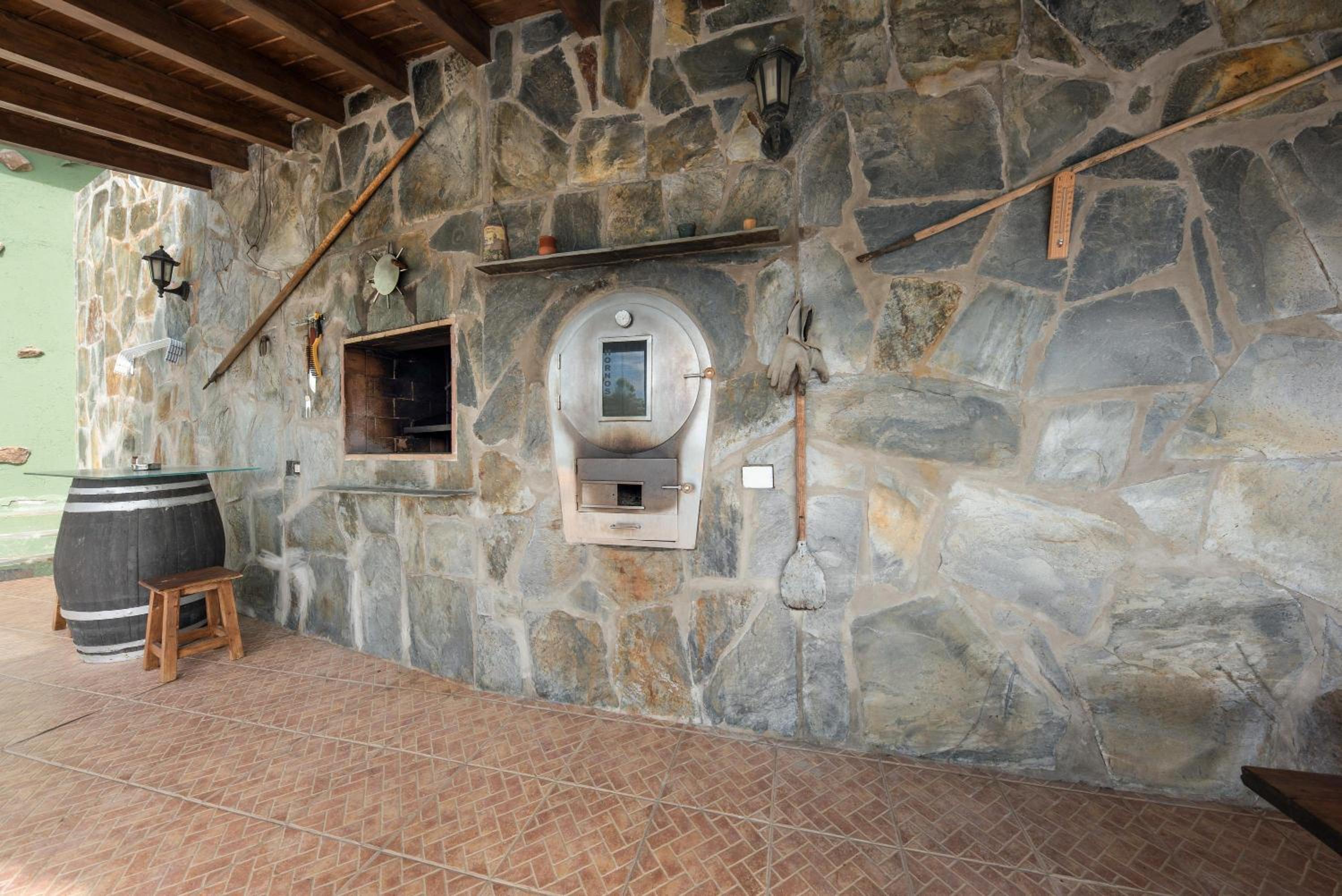Villa with Sea View - Photo 4