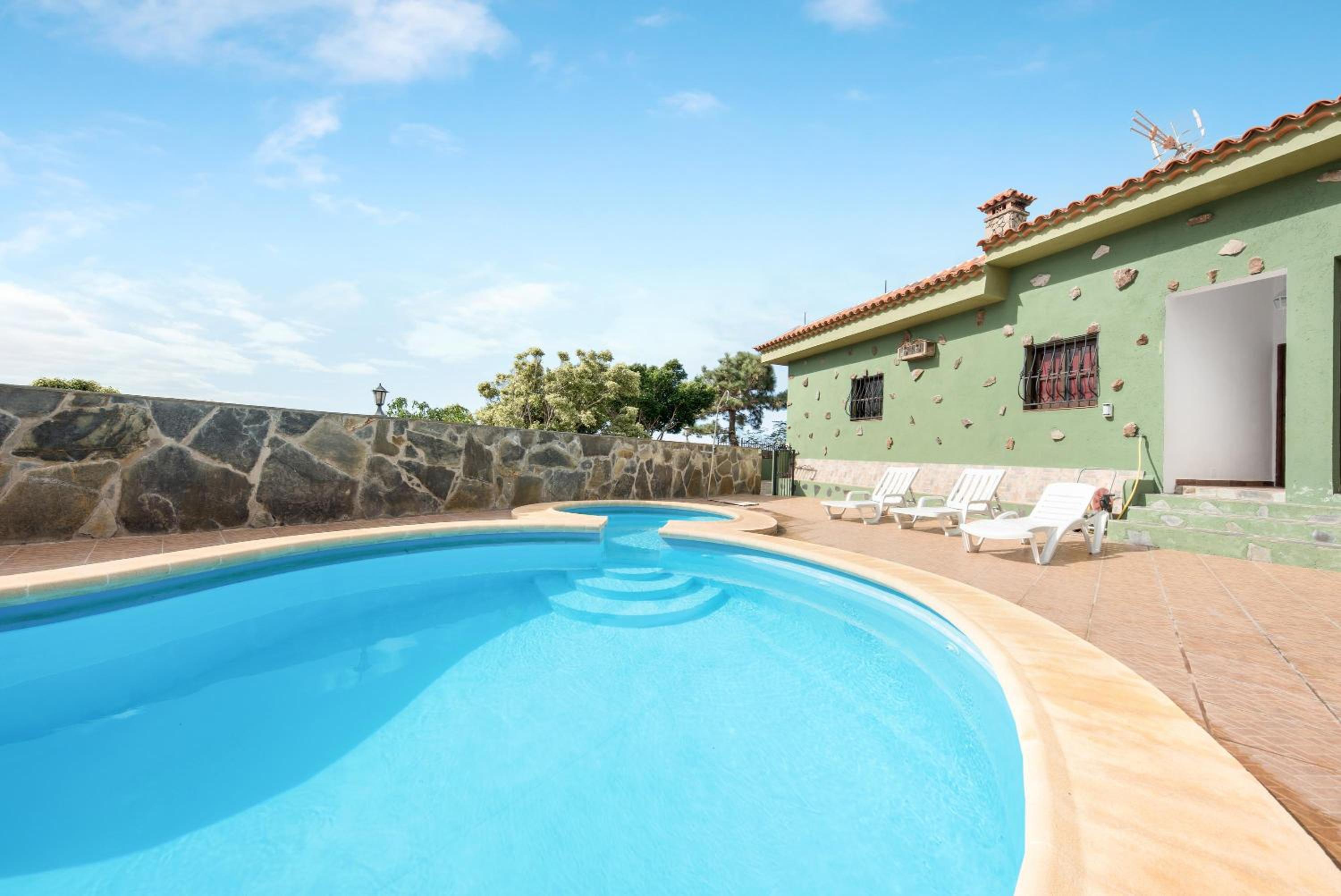 Villa with Sea View - Photo 24