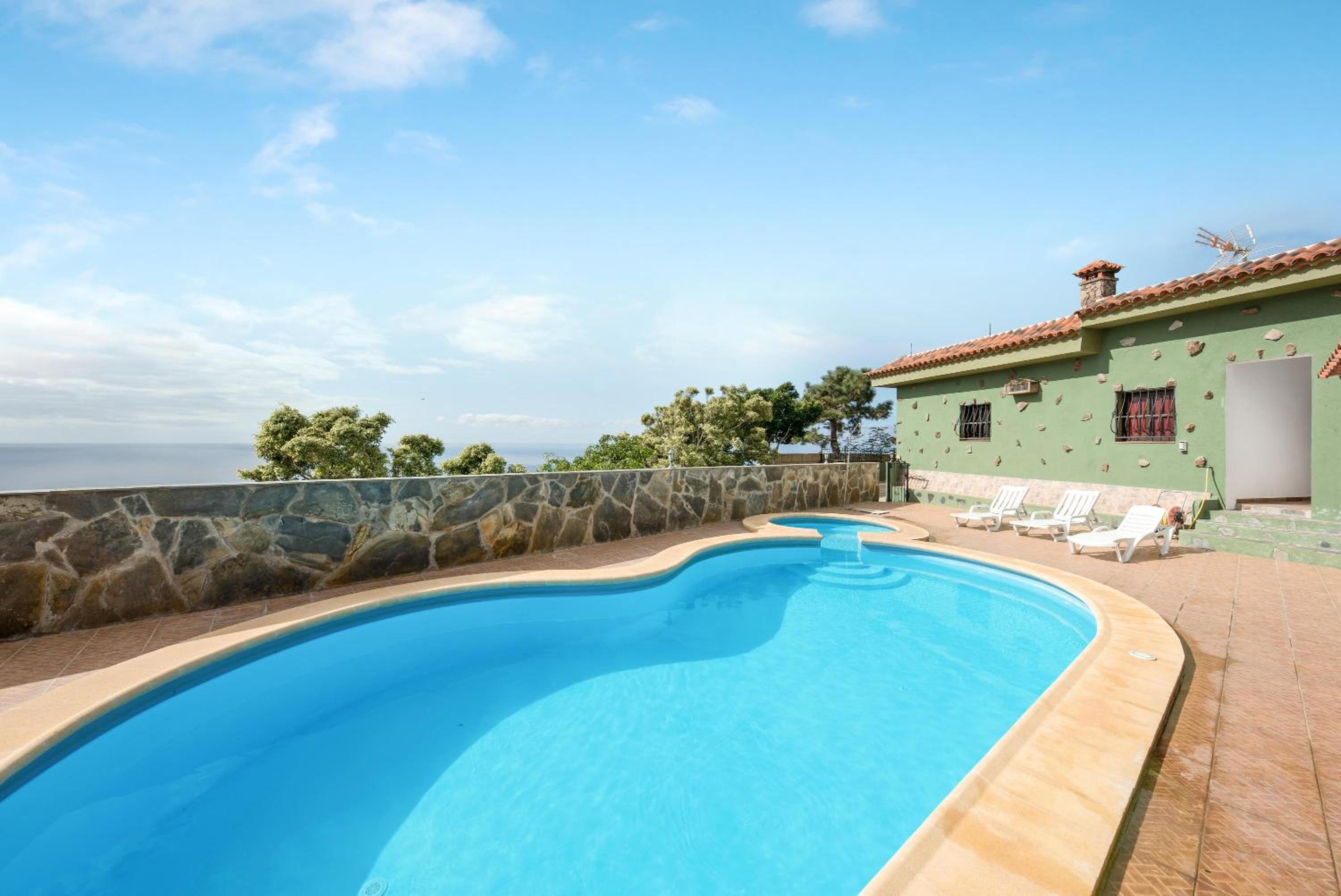 Villa with Sea View - Photo 6