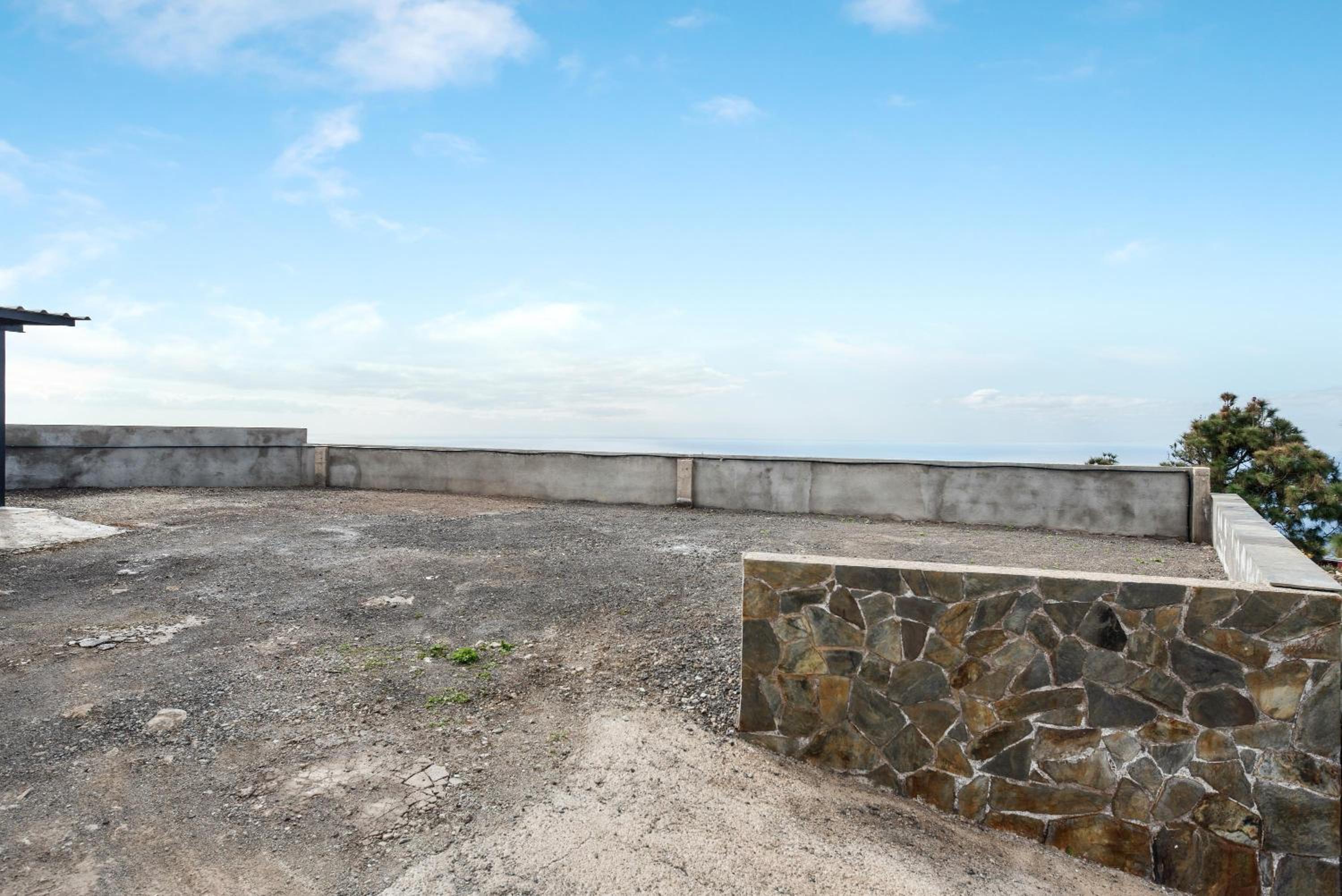 Villa with Sea View - Photo 21