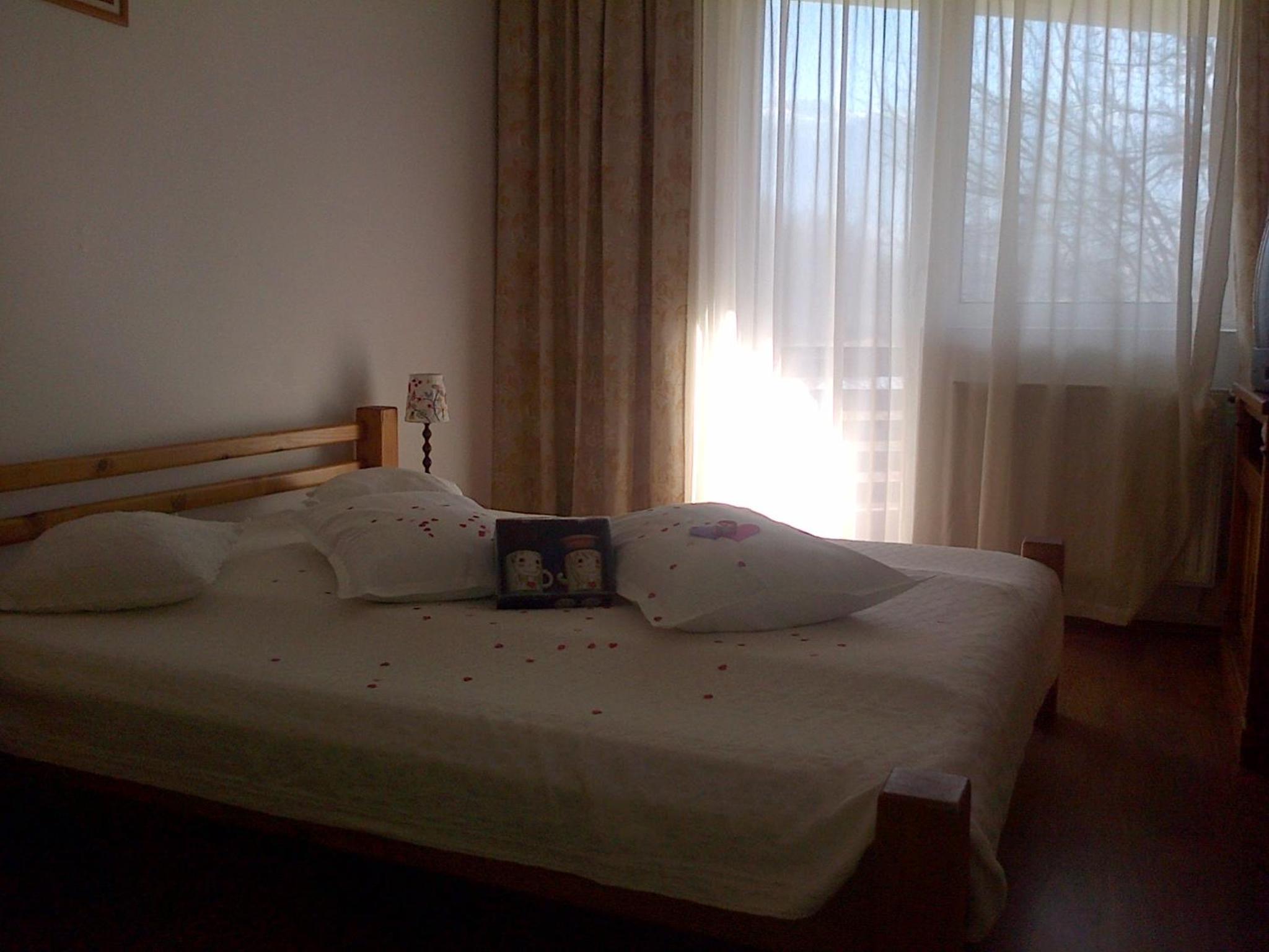 Standard Double Room - Photo 4