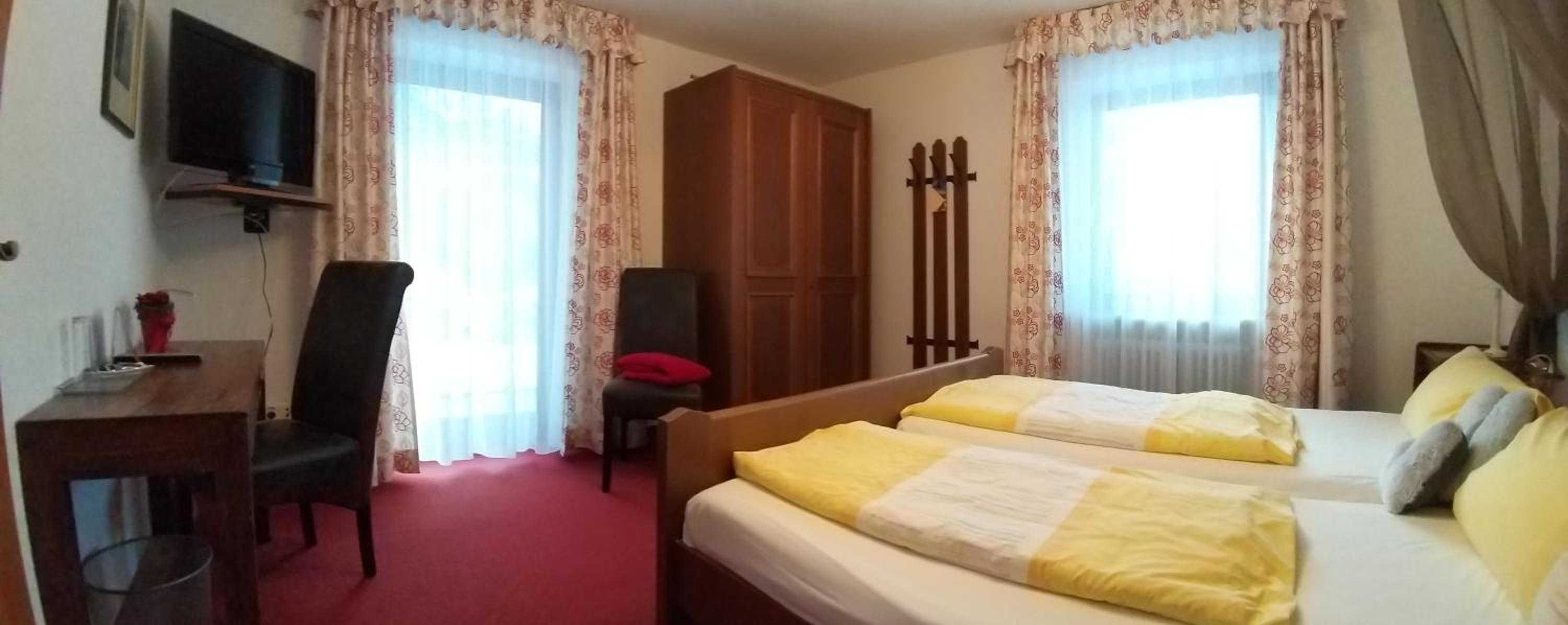 Double Room with Mountain View