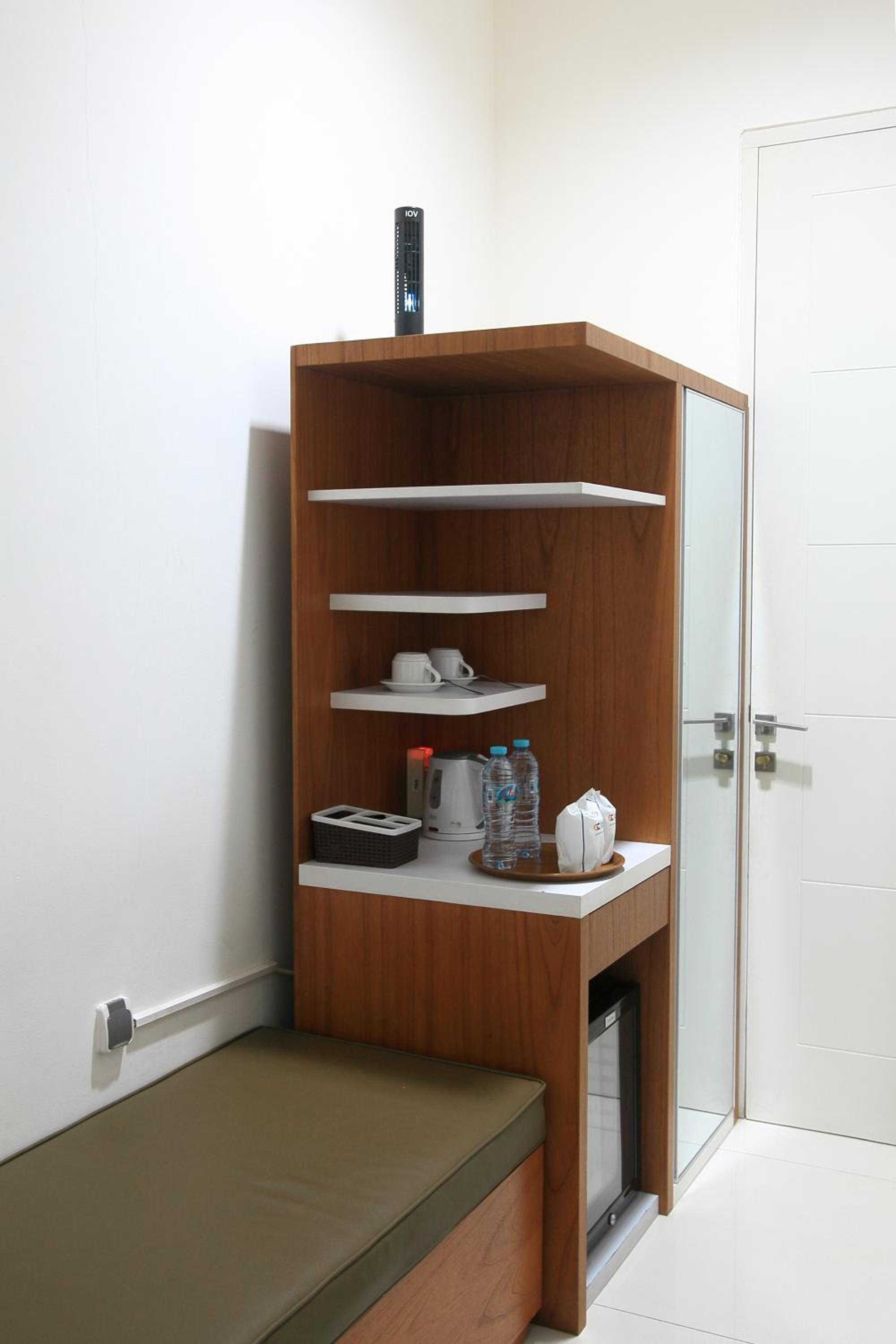 Standard Double Room - Photo 9