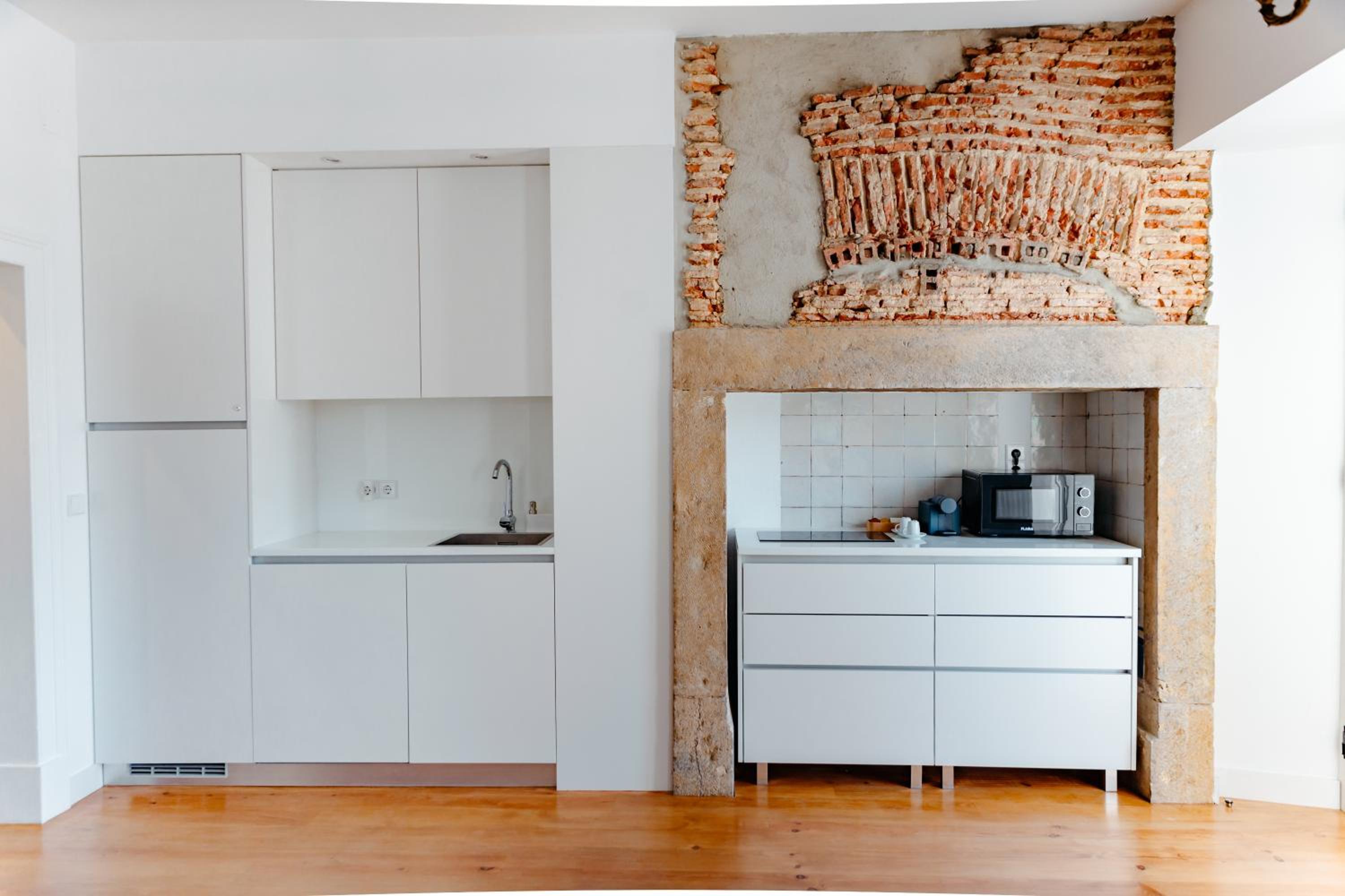 One-Bedroom Apartment - Photo 31