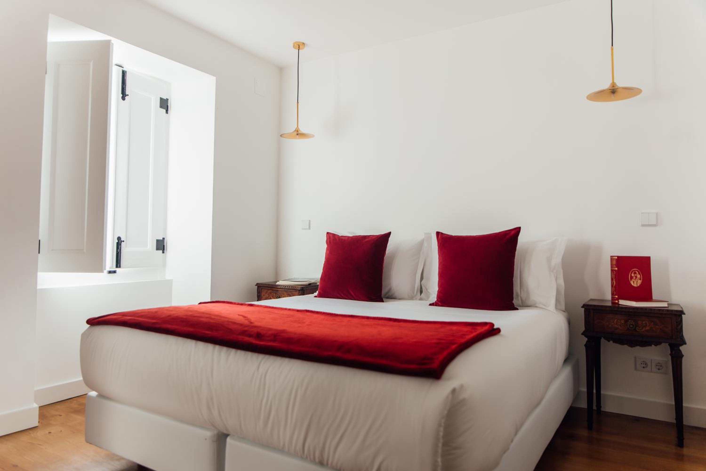 One-Bedroom Apartment - Photo 33
