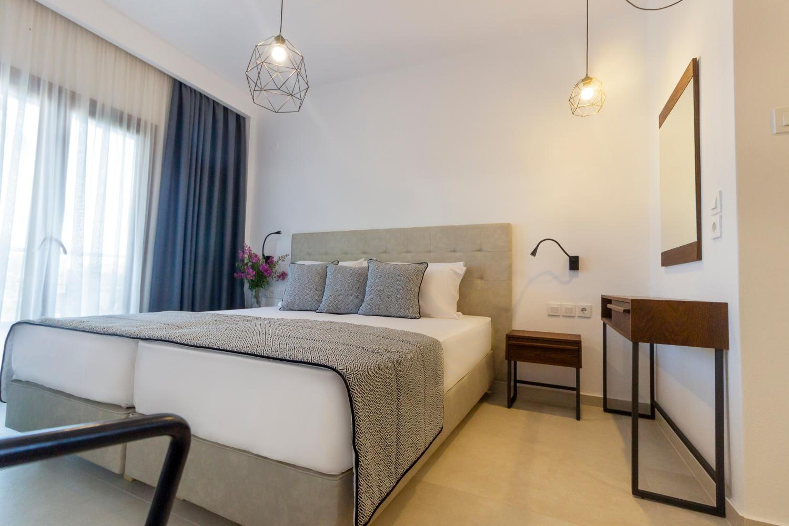 Superior Triple Room photo 2