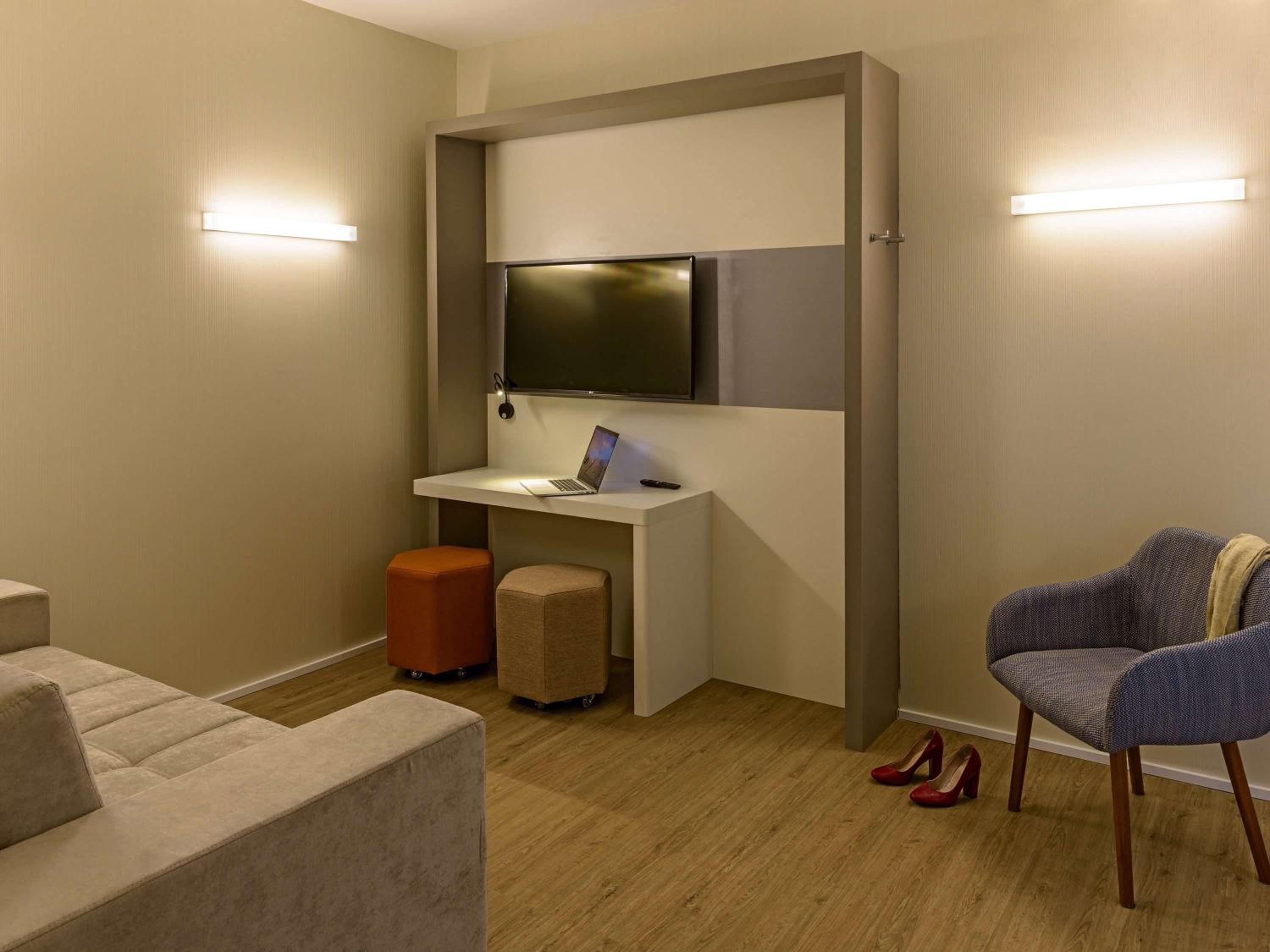 Superior Apartment with Double Bed and Sofa Bed photo 2