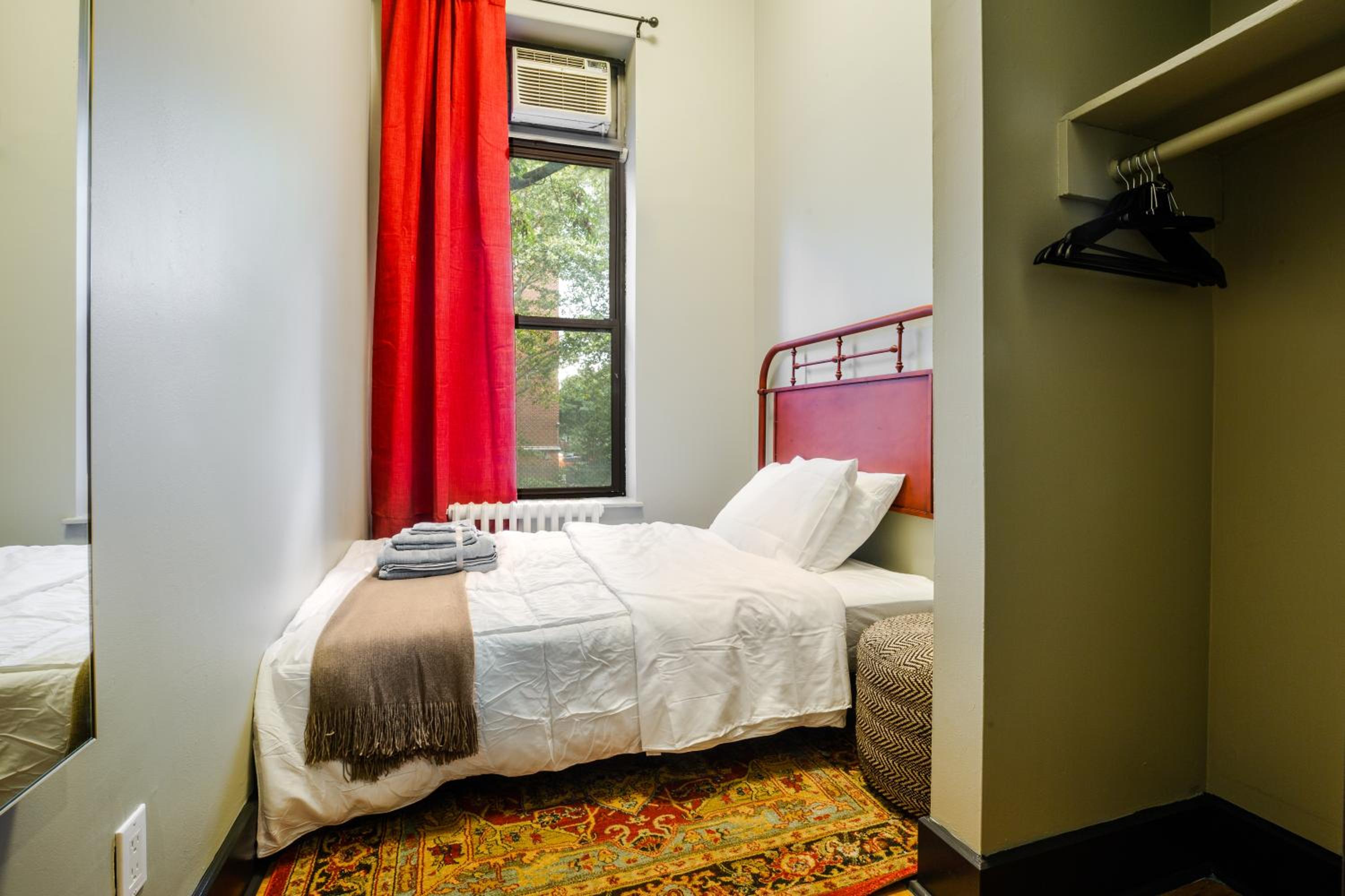 Double Room with Shared Bathroom photo 1