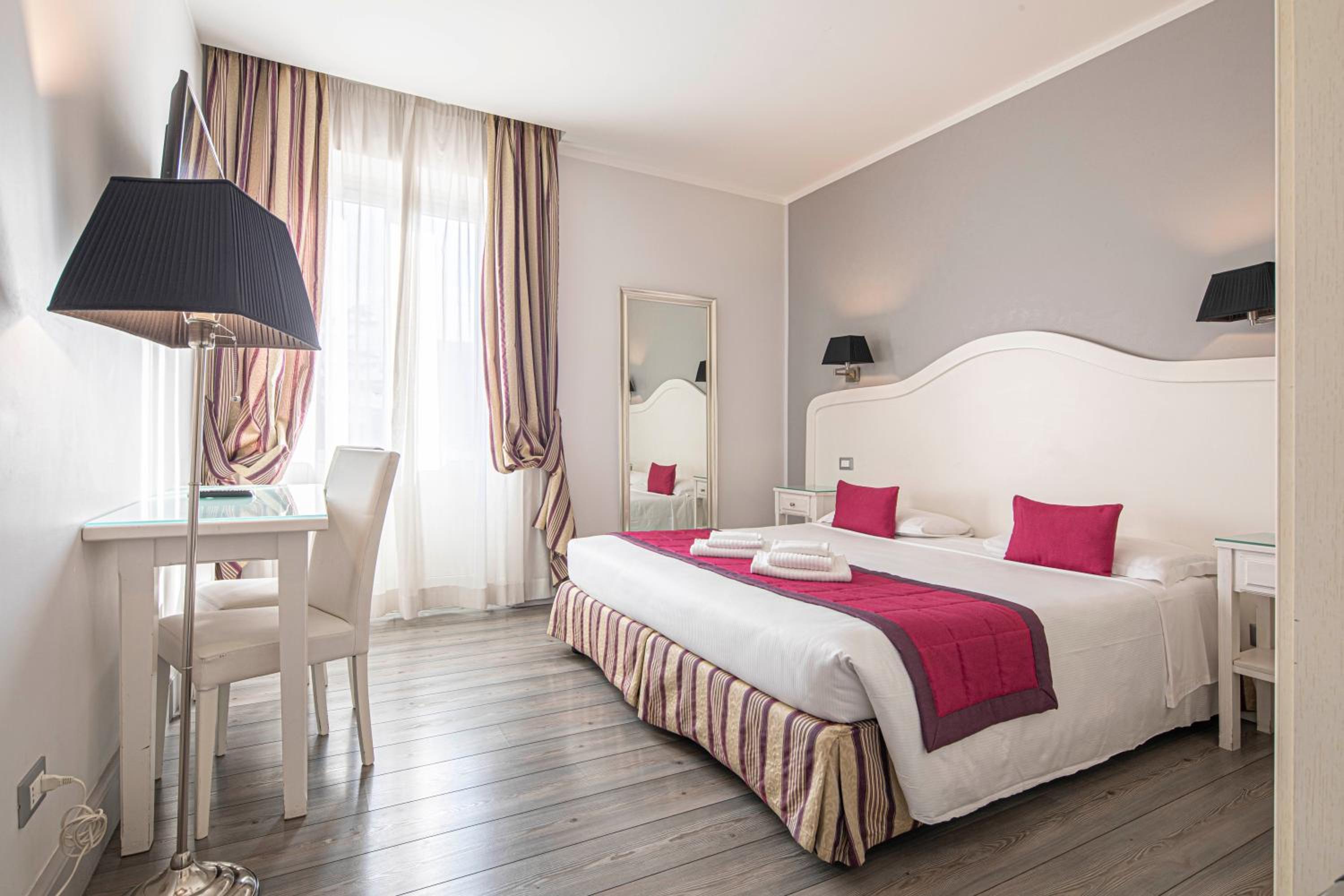 Double or Twin Room photo 1