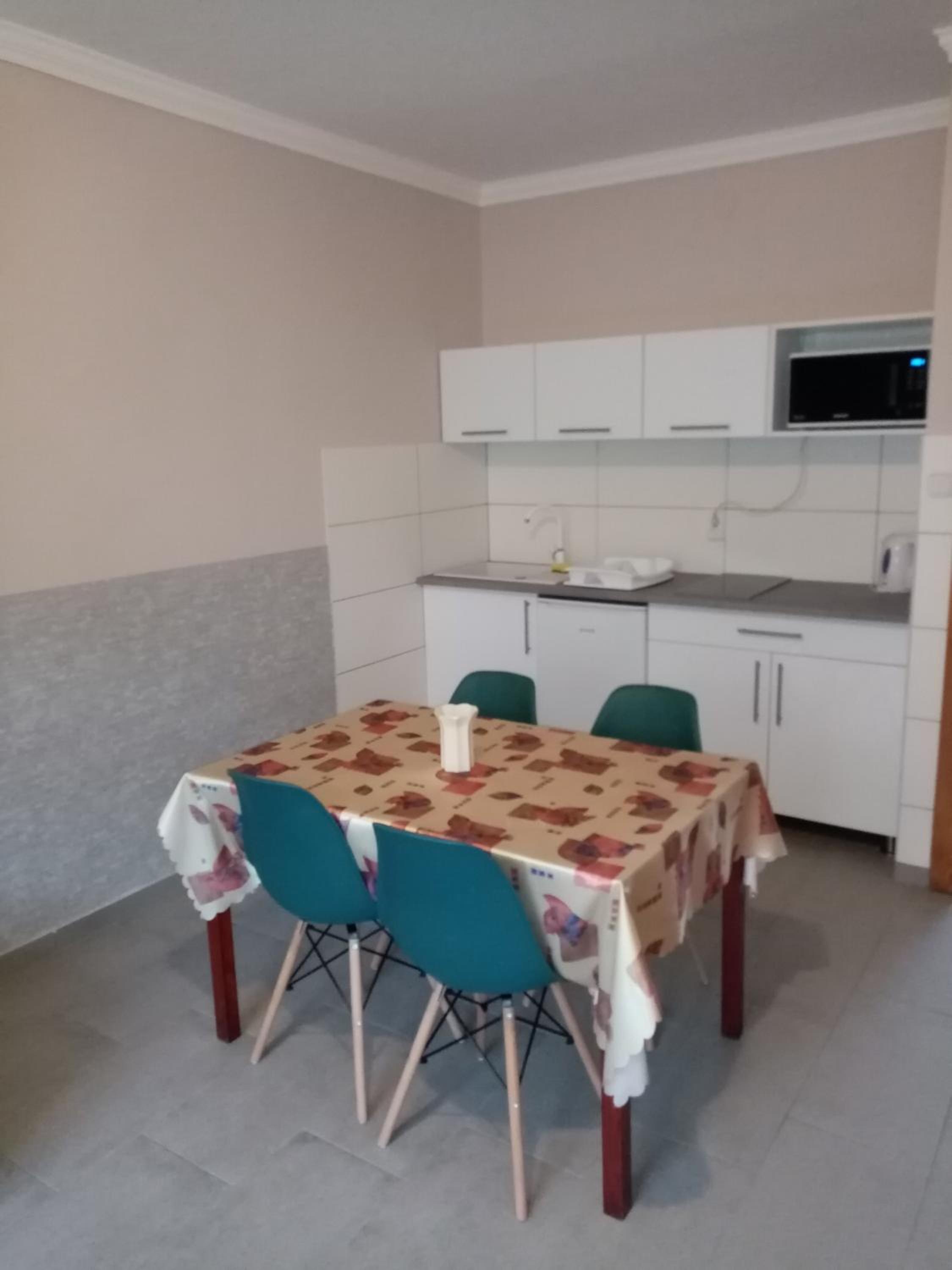 One-Bedroom Apartment with Balcony photo 3