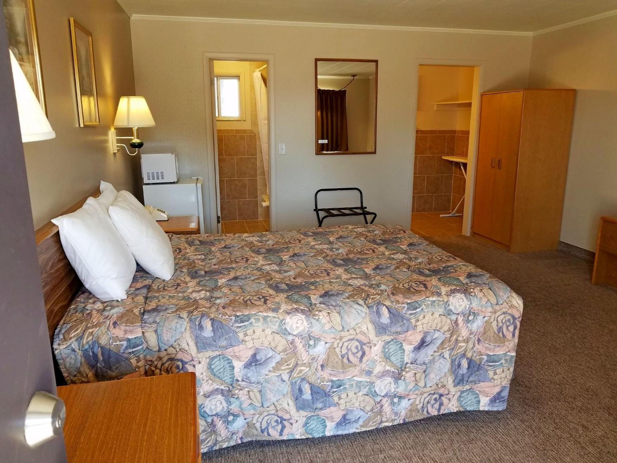 Deluxe Double Room with Bath photo 1