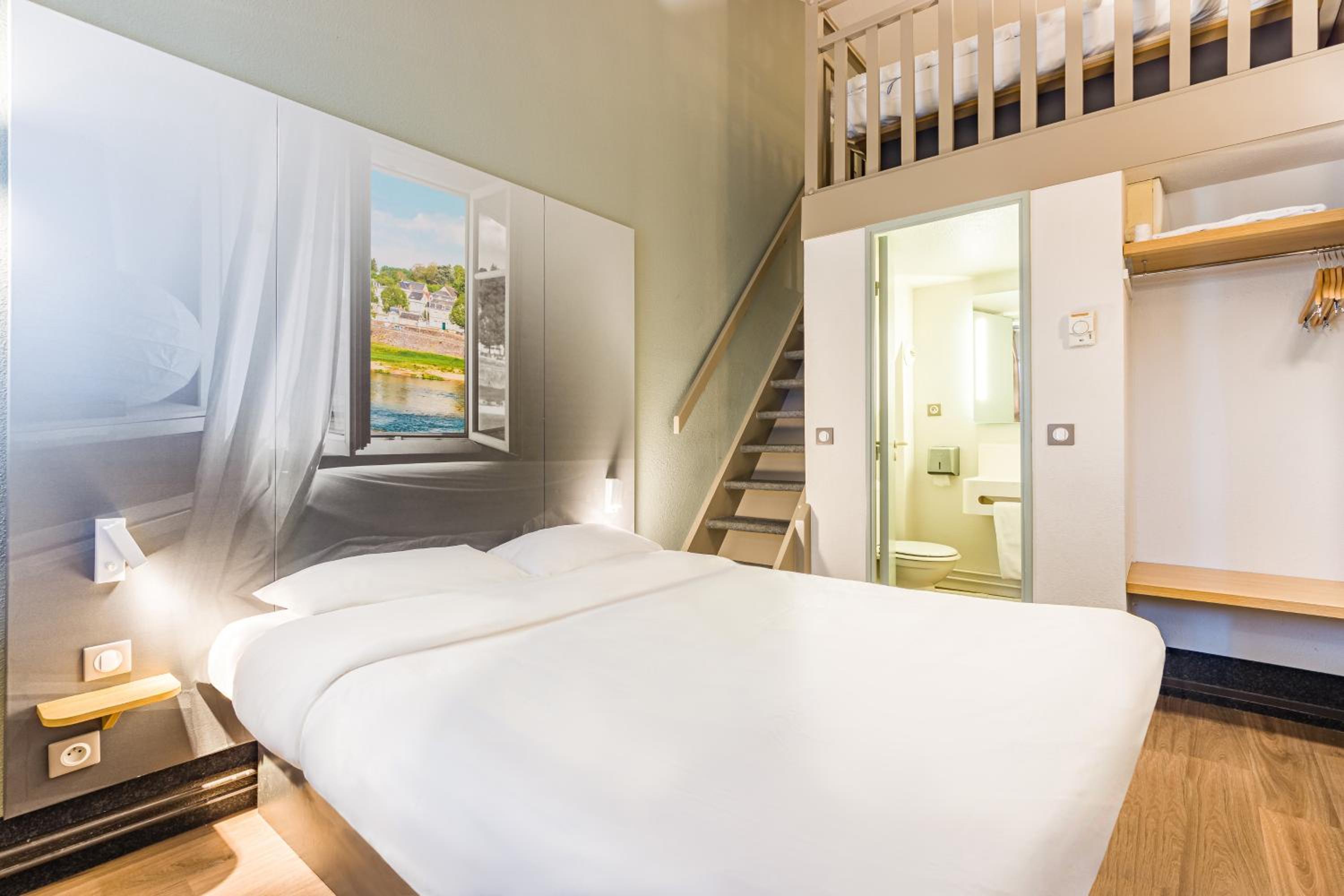 Quadruple Room - Photo 1
