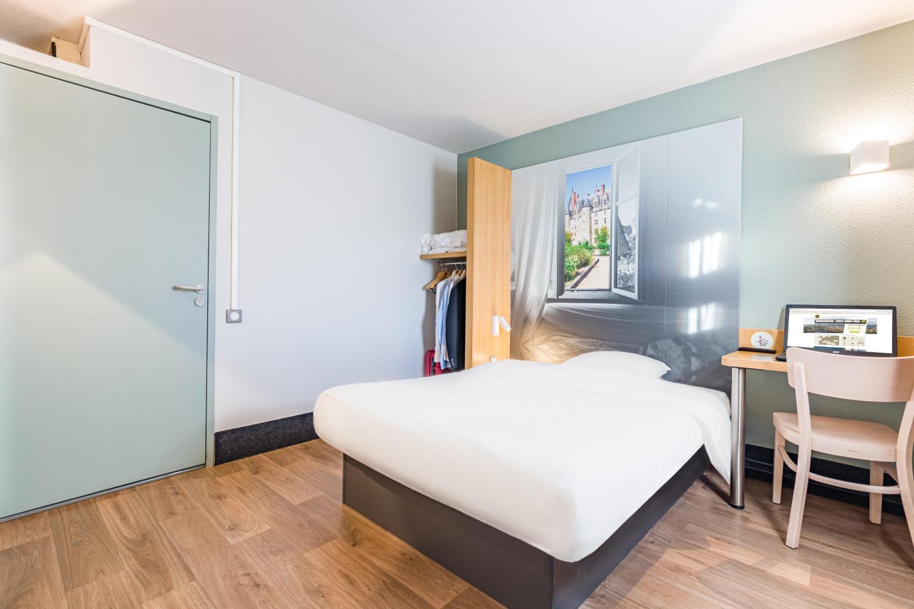 Double Room - Disability Access - Photo 1