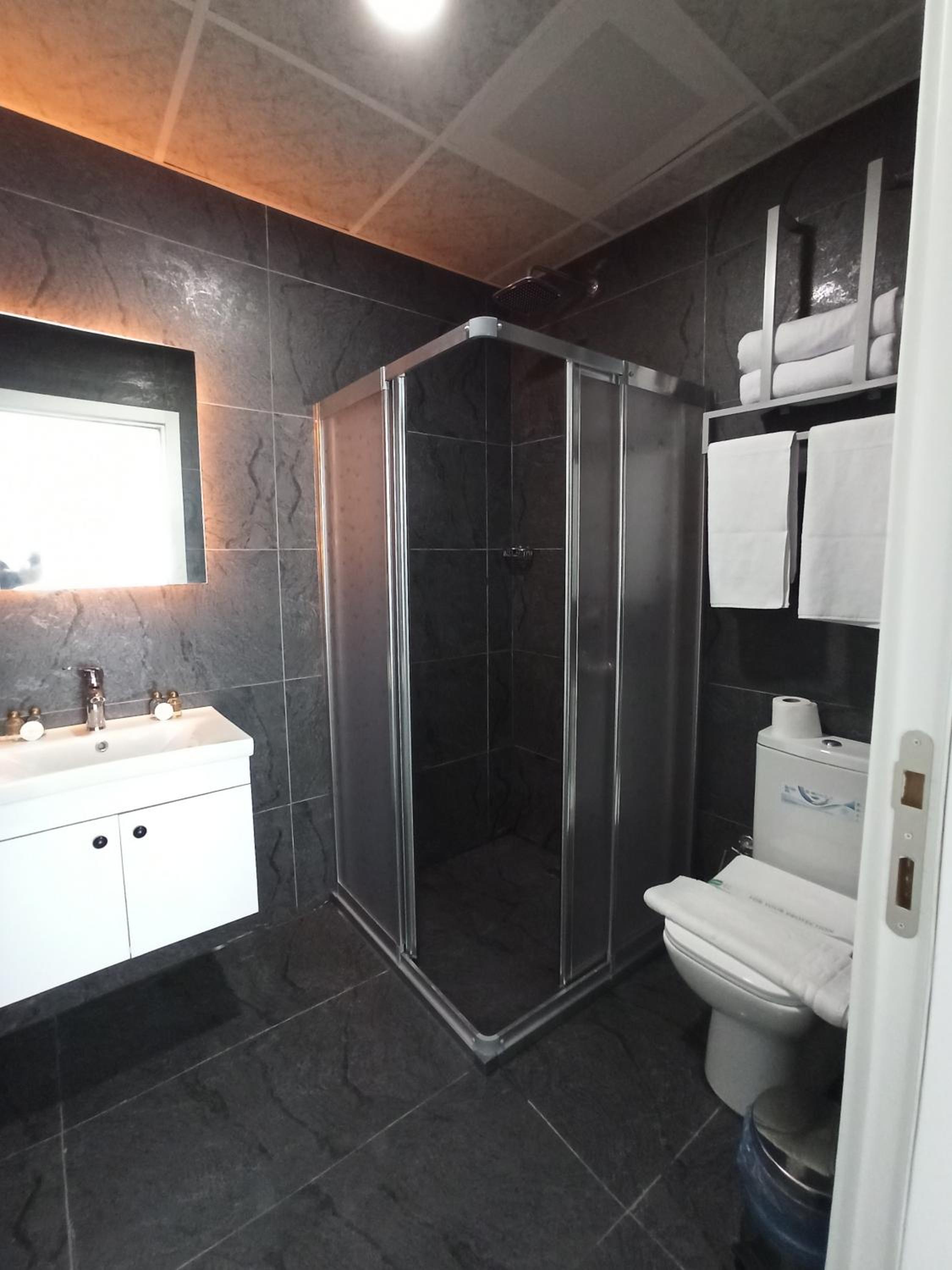 Deluxe Double Room - Photo 3