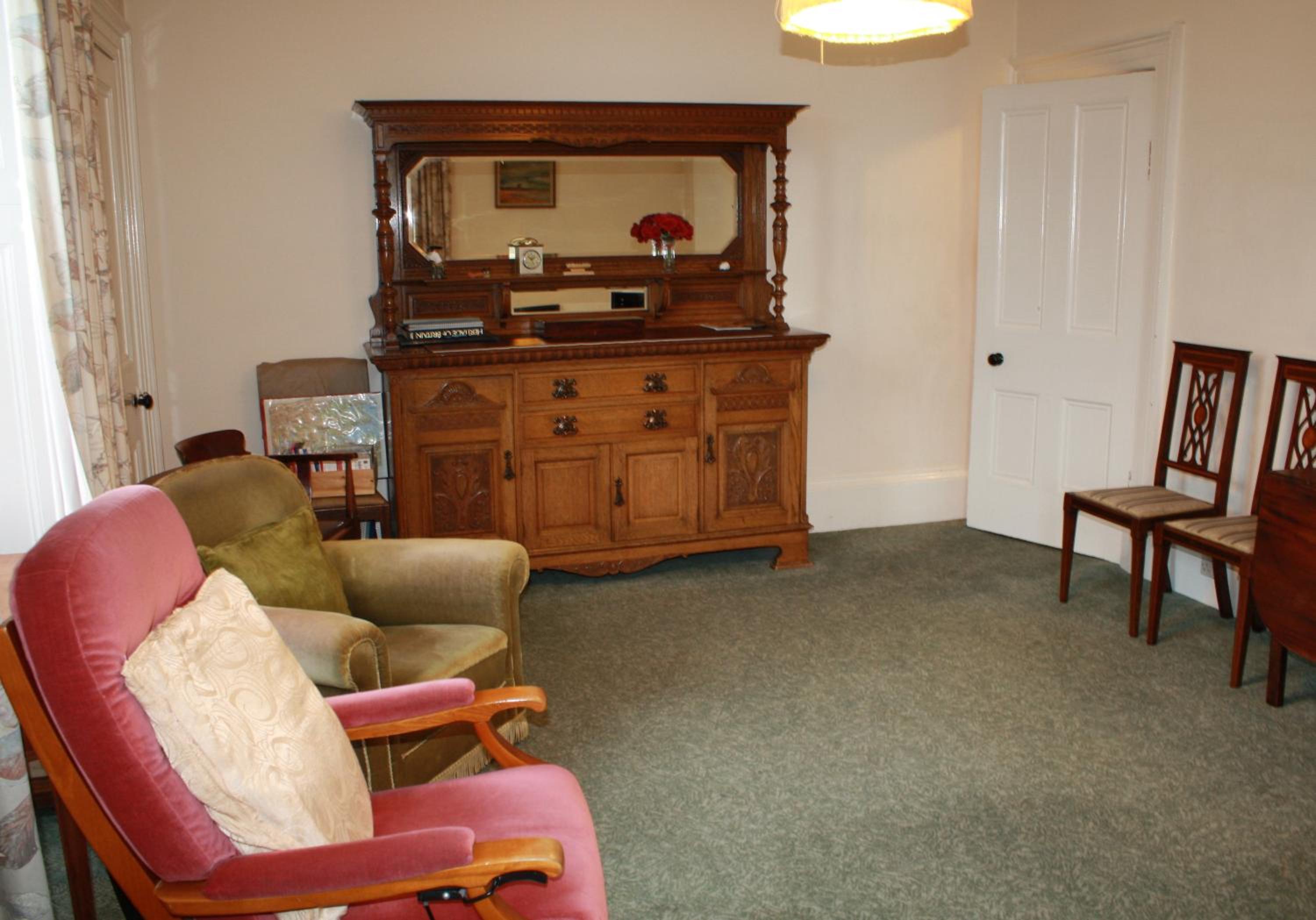 Three-Bedroom House photo 1