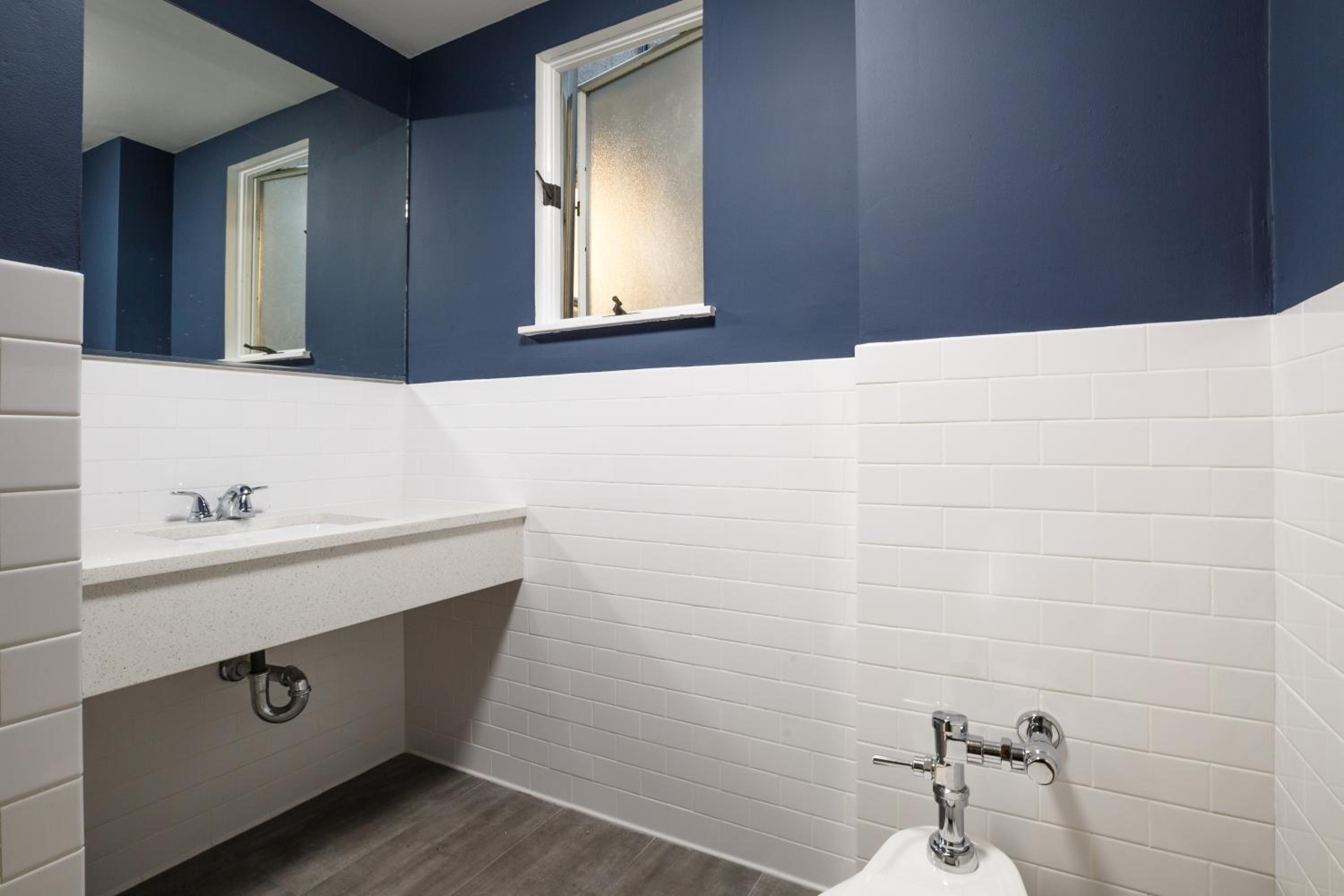 Double Room with Shared Bathroom photo 3