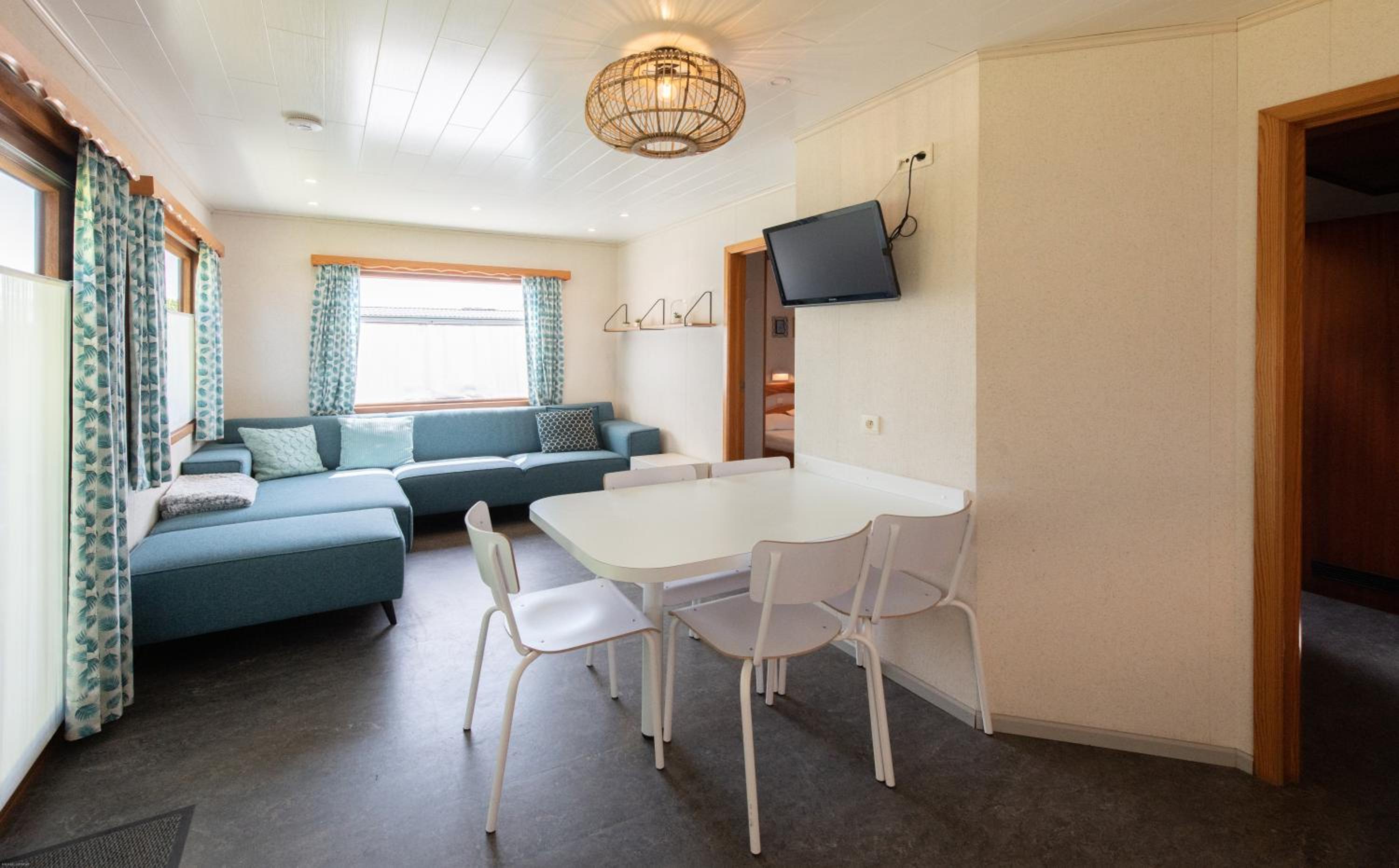 Bungalow photo 1