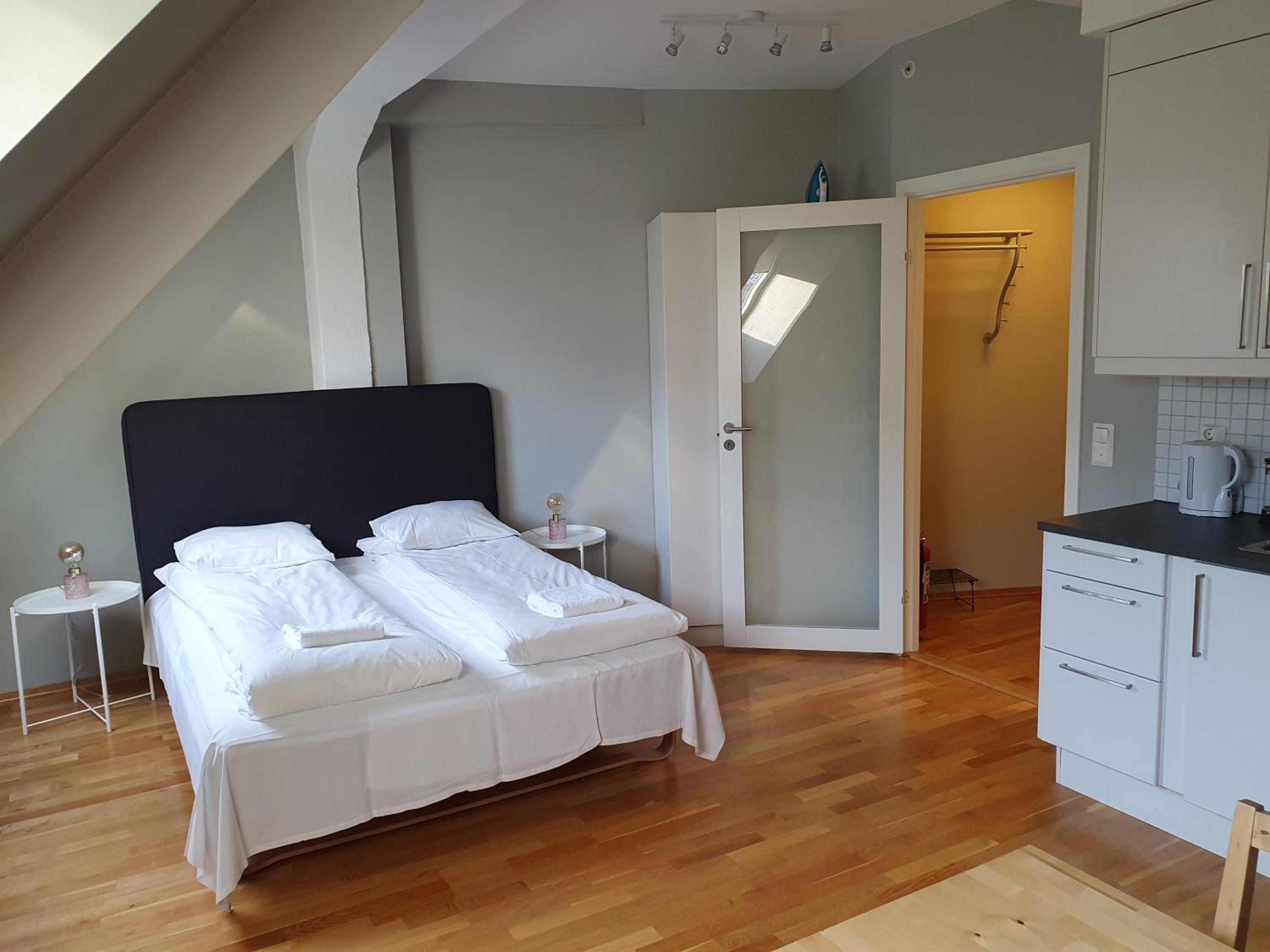 Studio Apartment photo 2