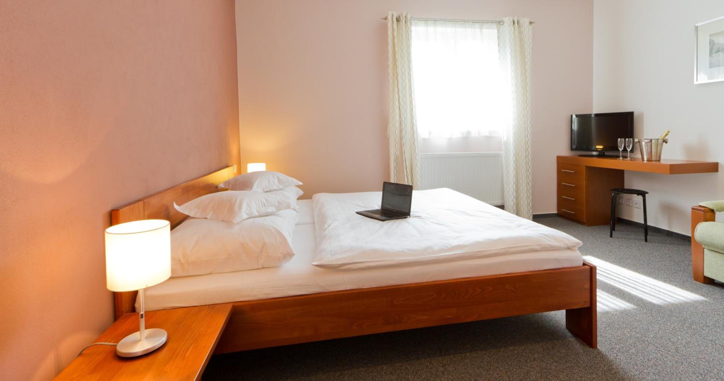 Double Room - Disability Access photo 1