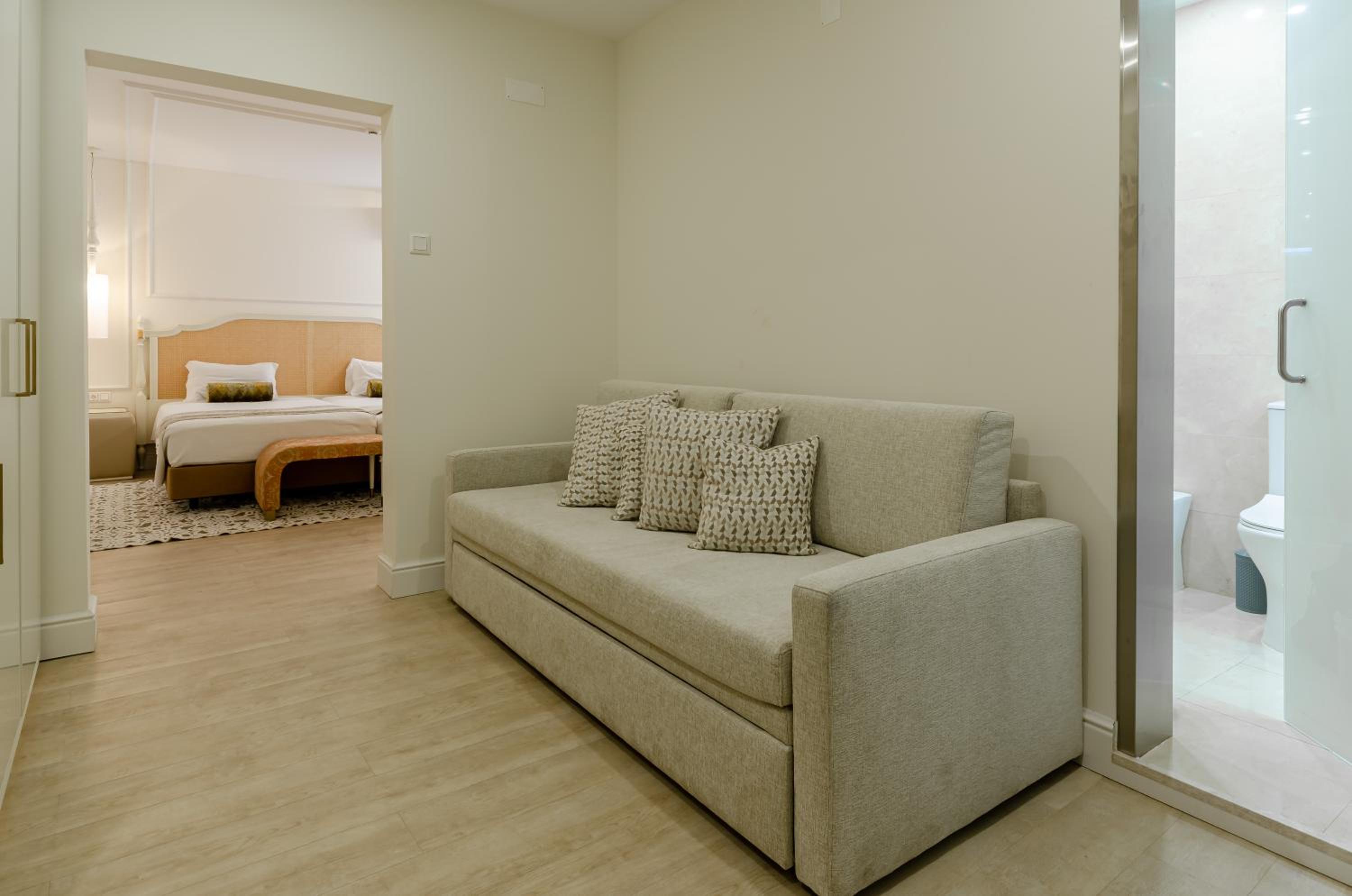 Superior Twin Room - Photo 5