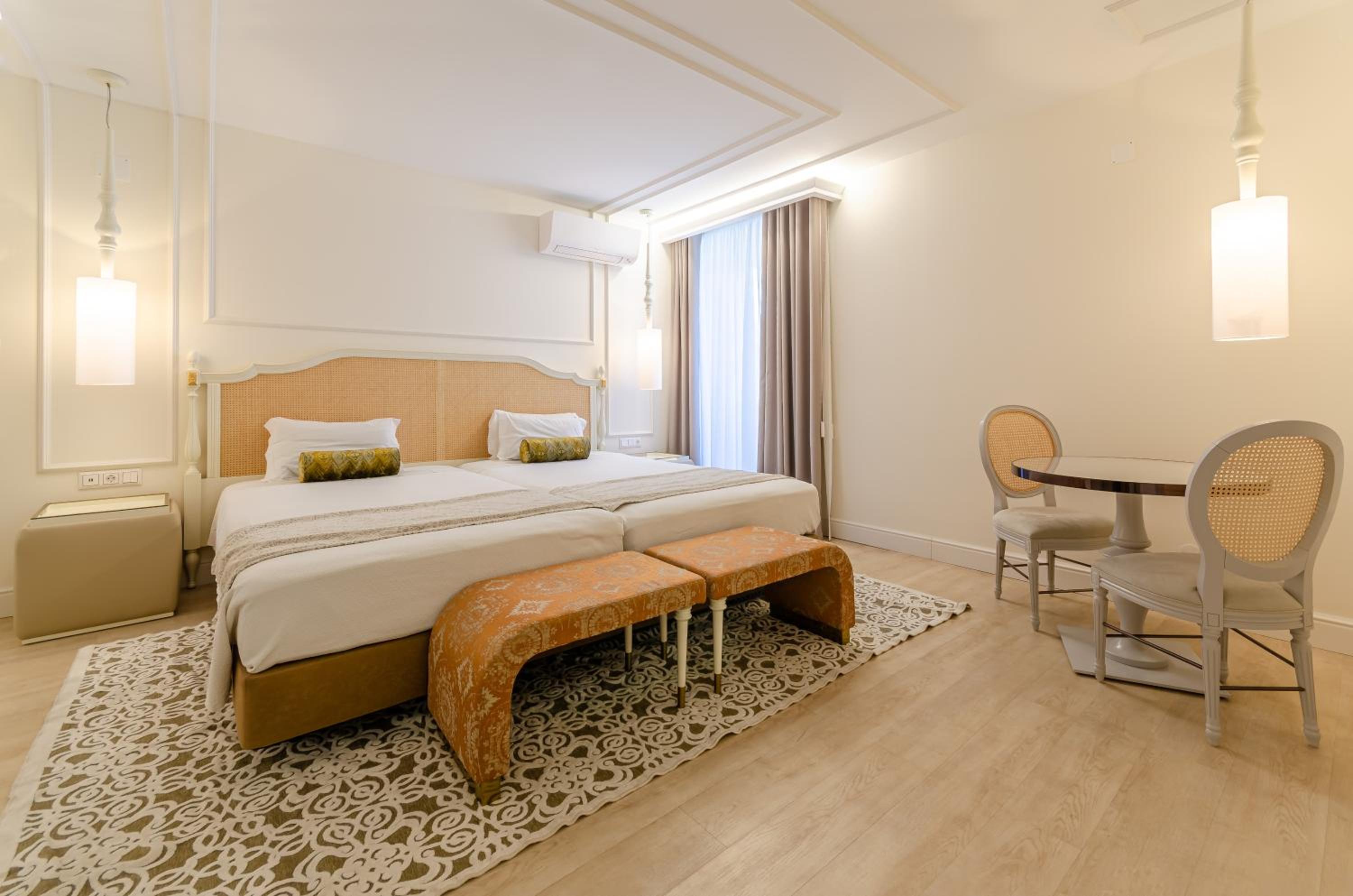 Superior Twin Room - Photo 6