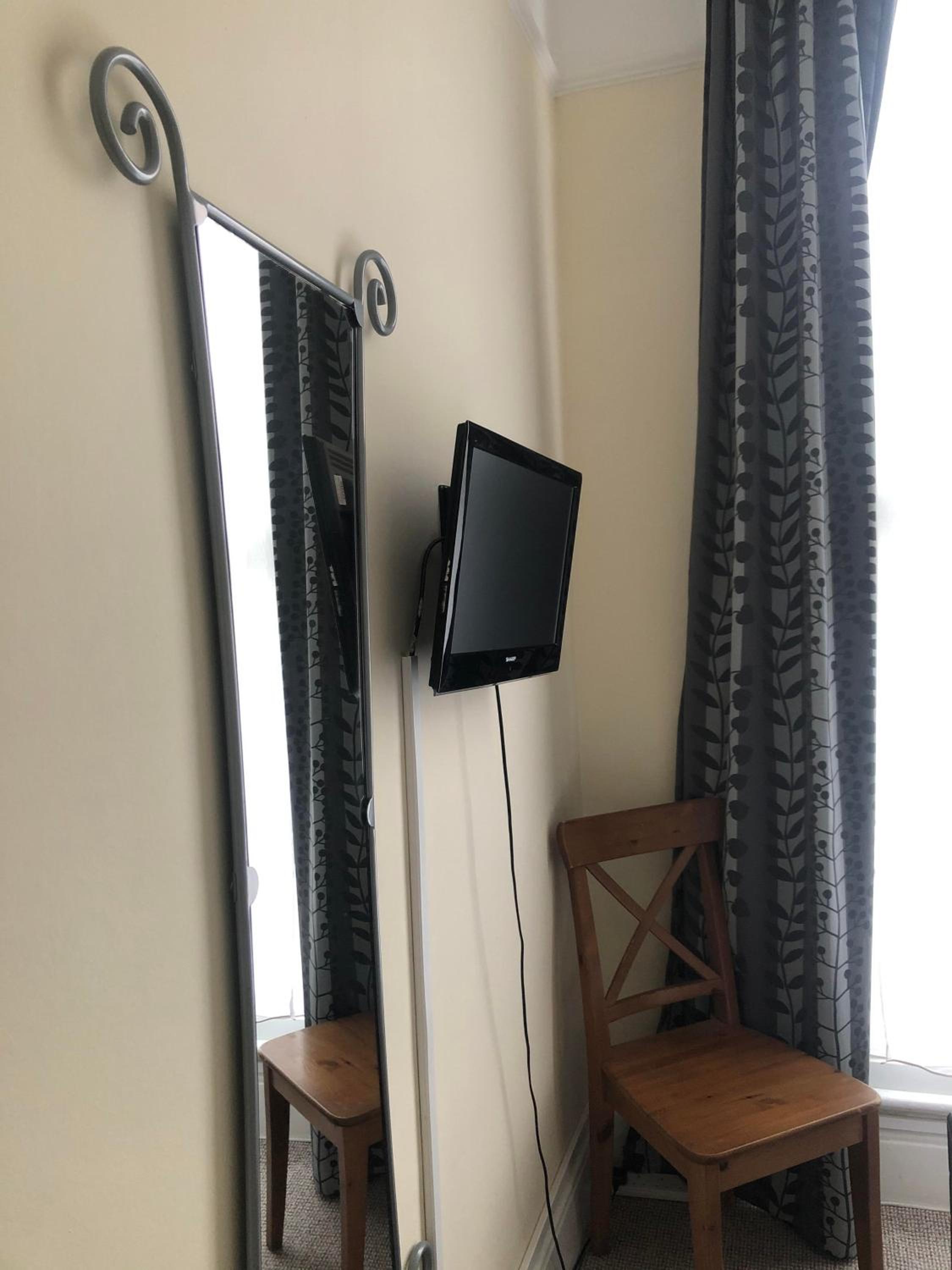 Double Room with Private Bathroom photo 3