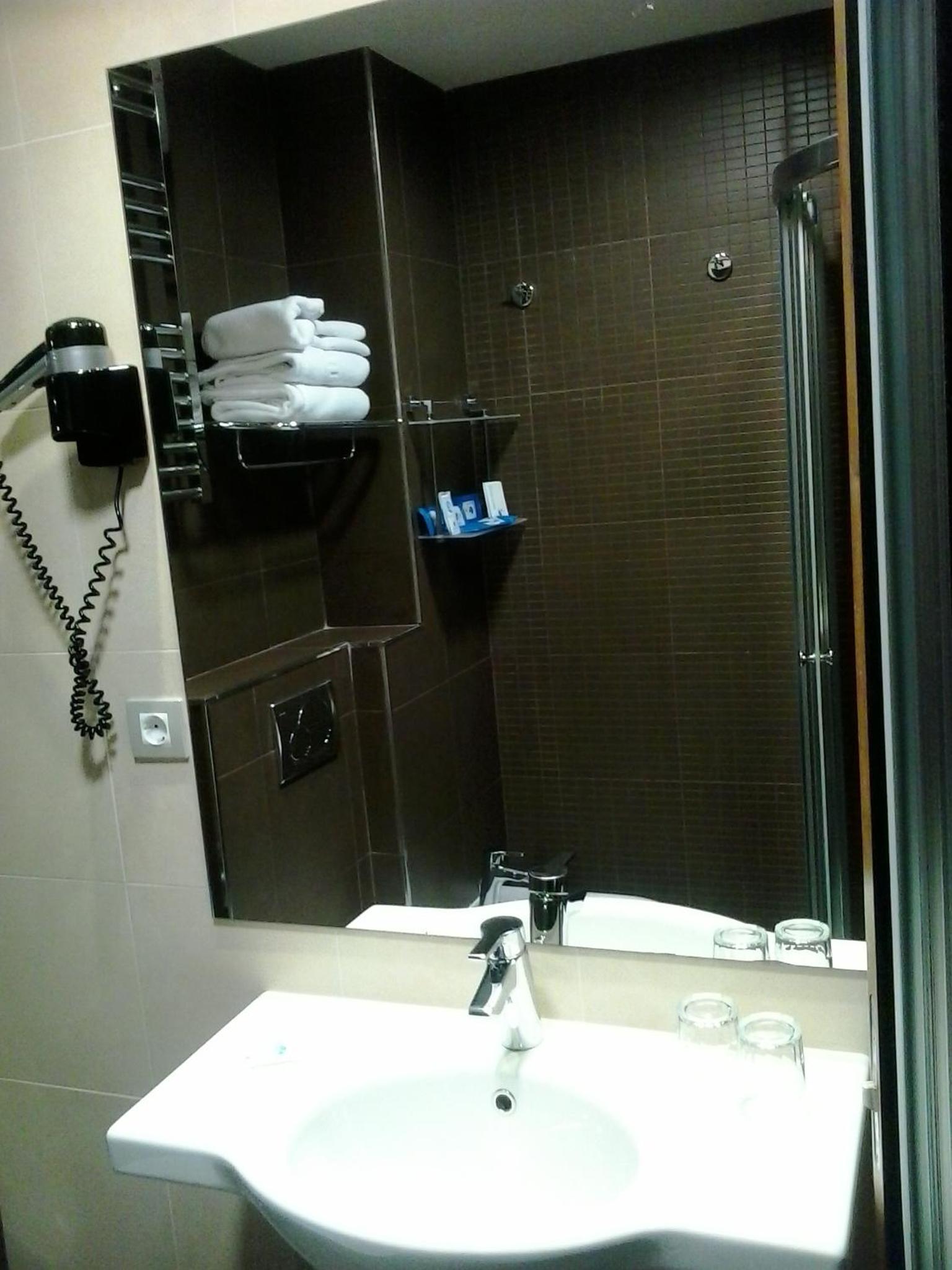 Double or Twin Room photo 3