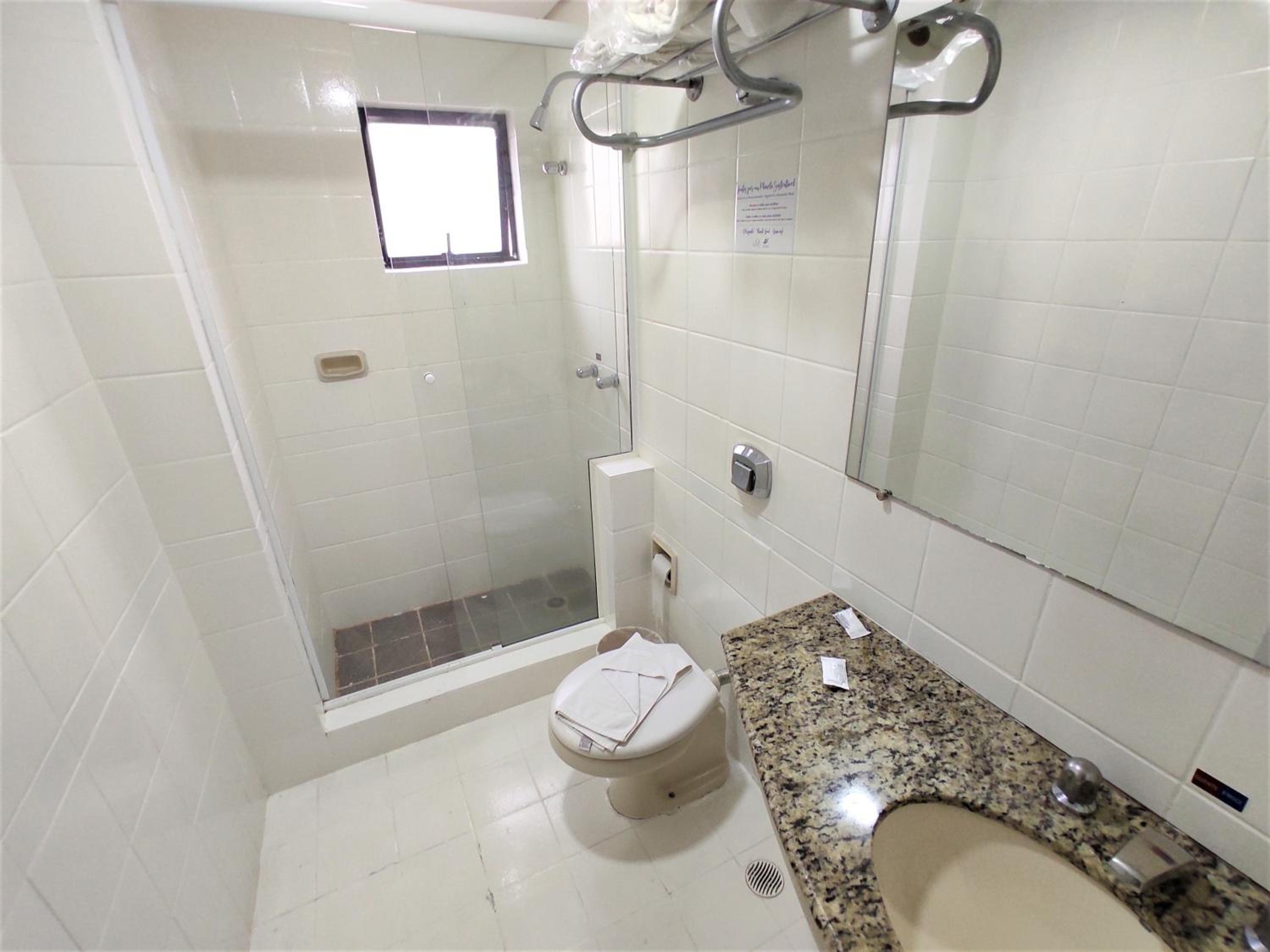 Standard Twin Room - Photo 7