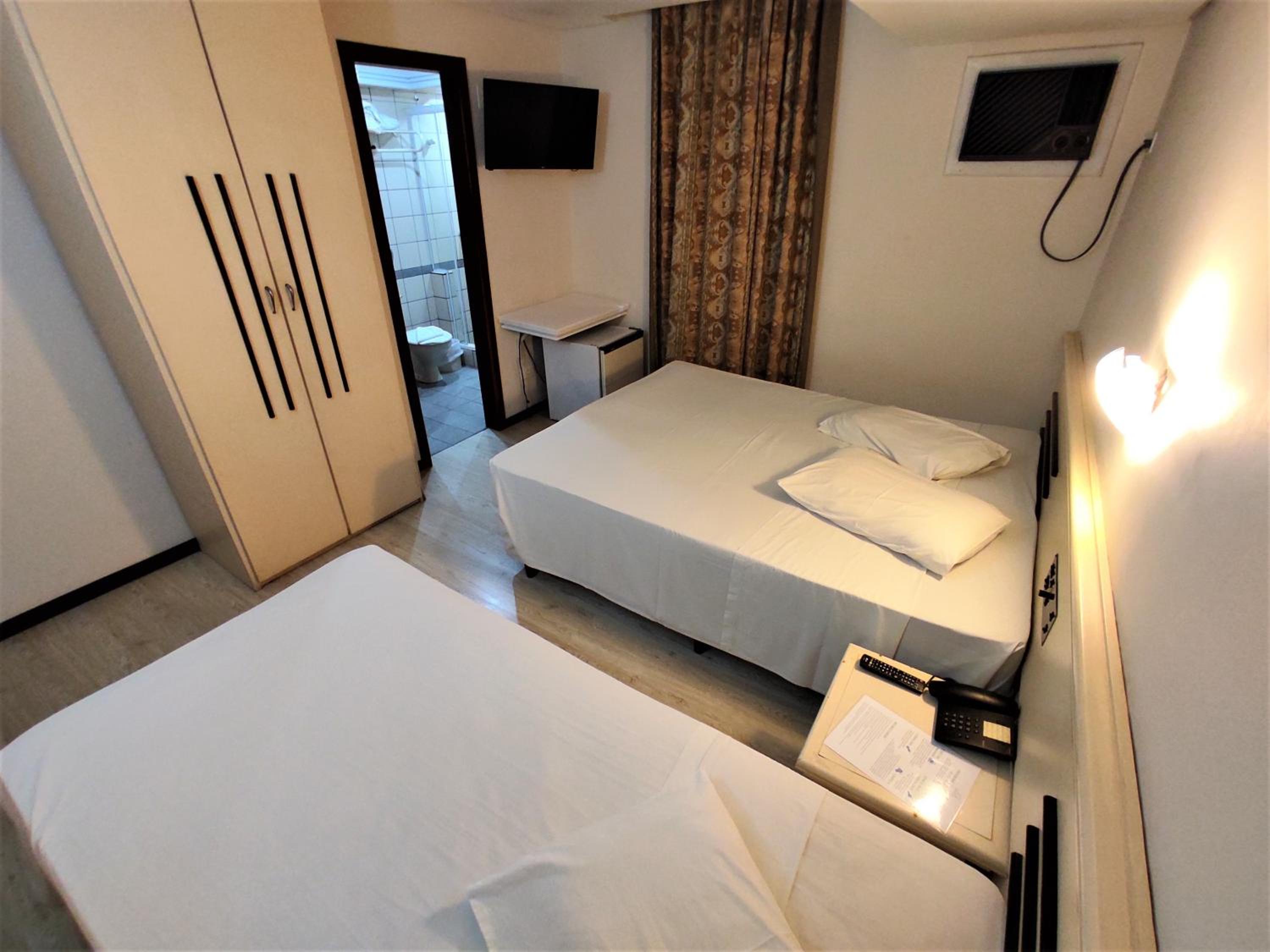 Standard Triple Room photo 2