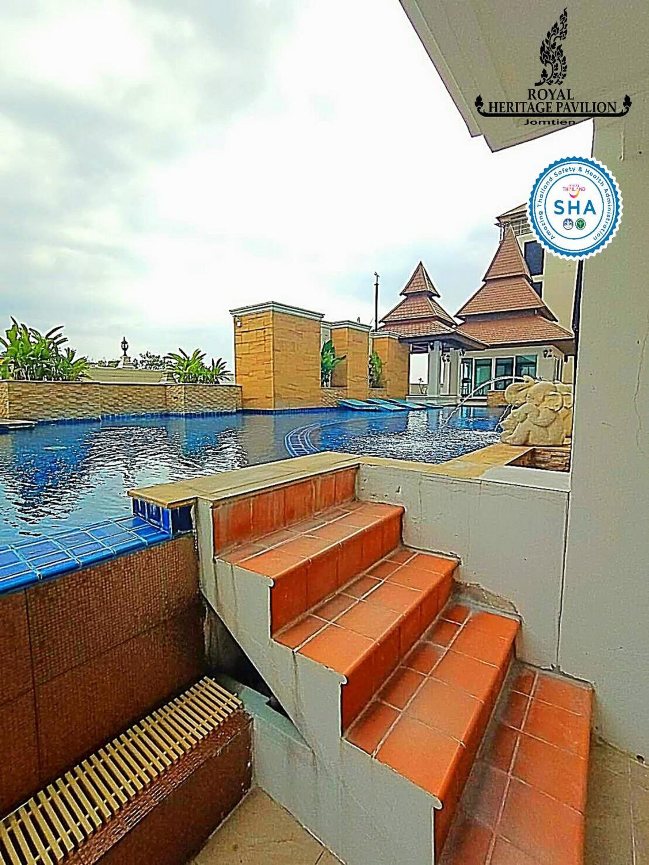 Luxury Suite with Pool Access  - Photo 15