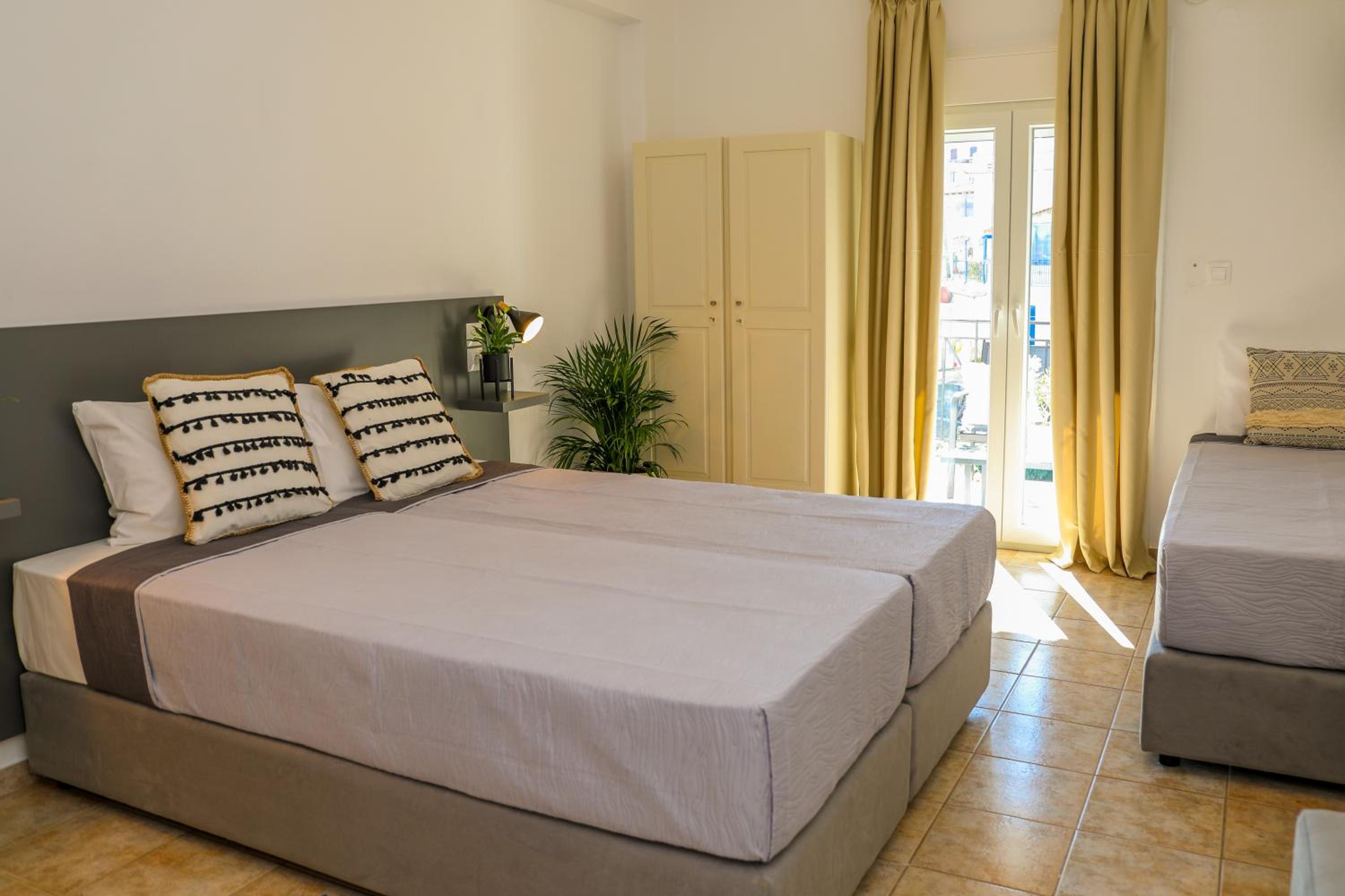 Comfort Triple Room - Photo 4