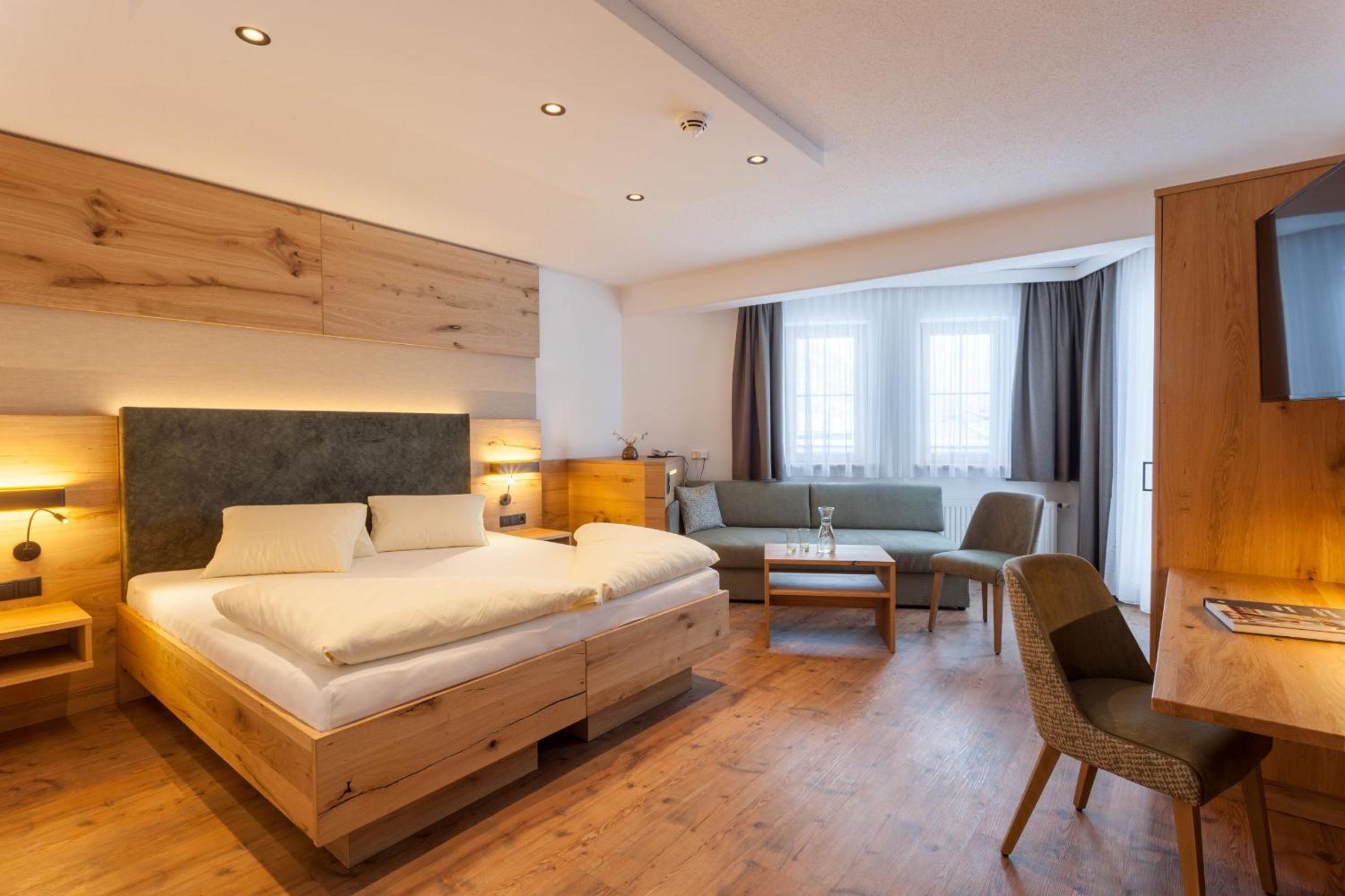 Deluxe Double Room - Photo 2