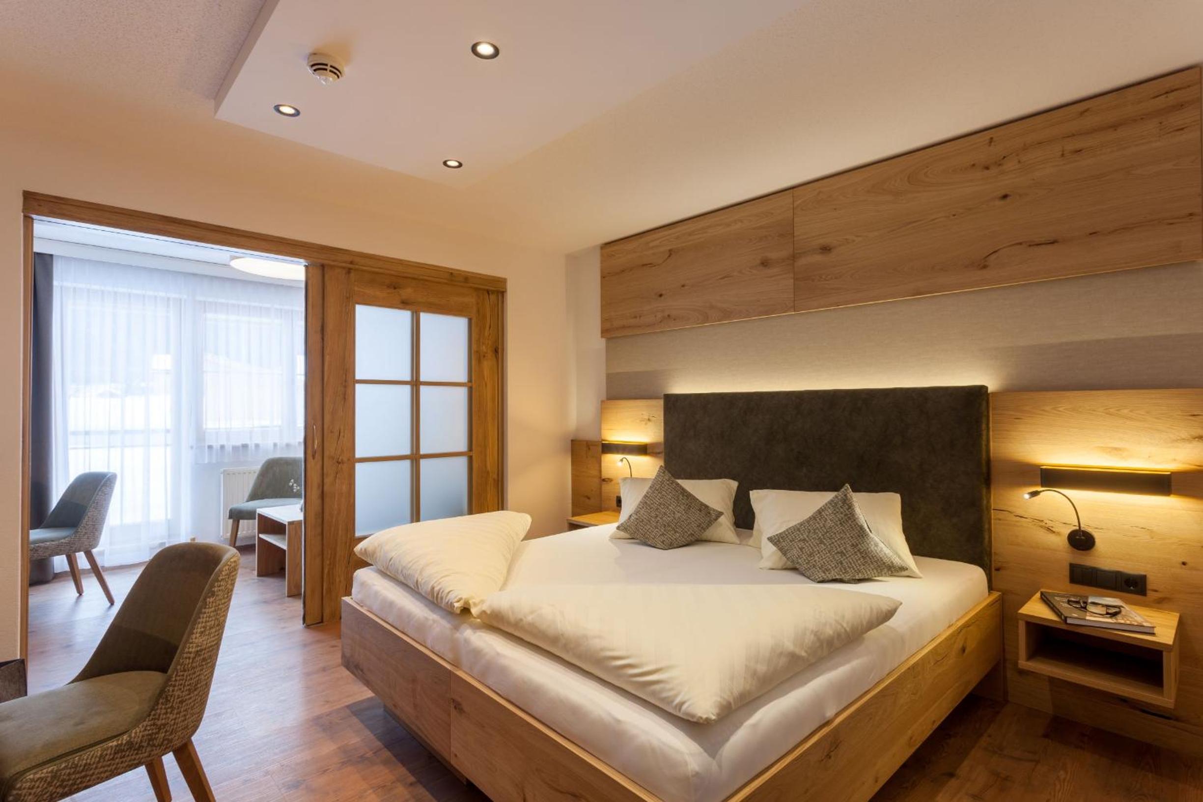 Deluxe Double Room - Photo 4