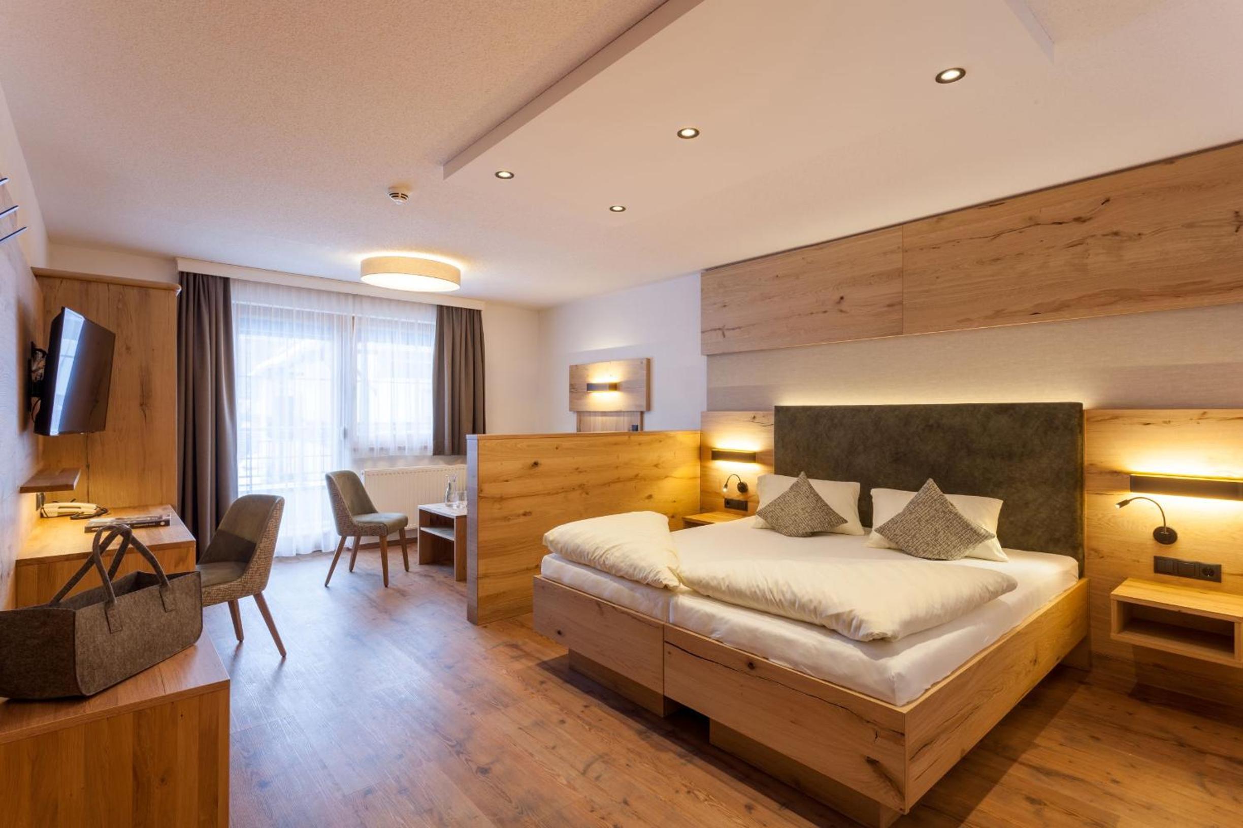 Deluxe Double Room - Photo 6