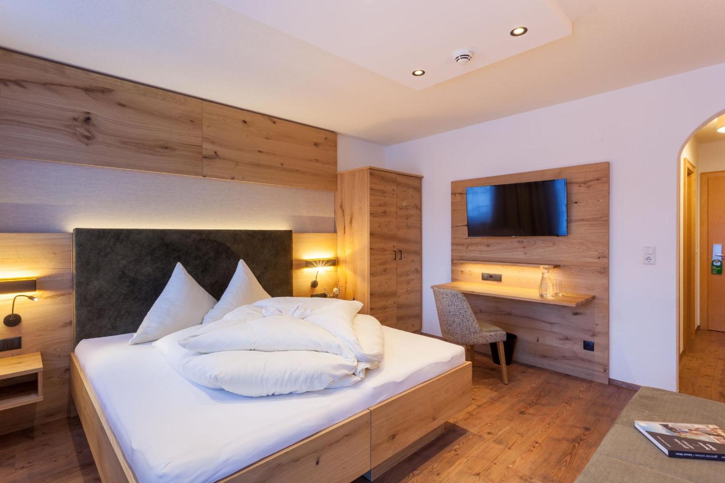 Double Room - Photo 4