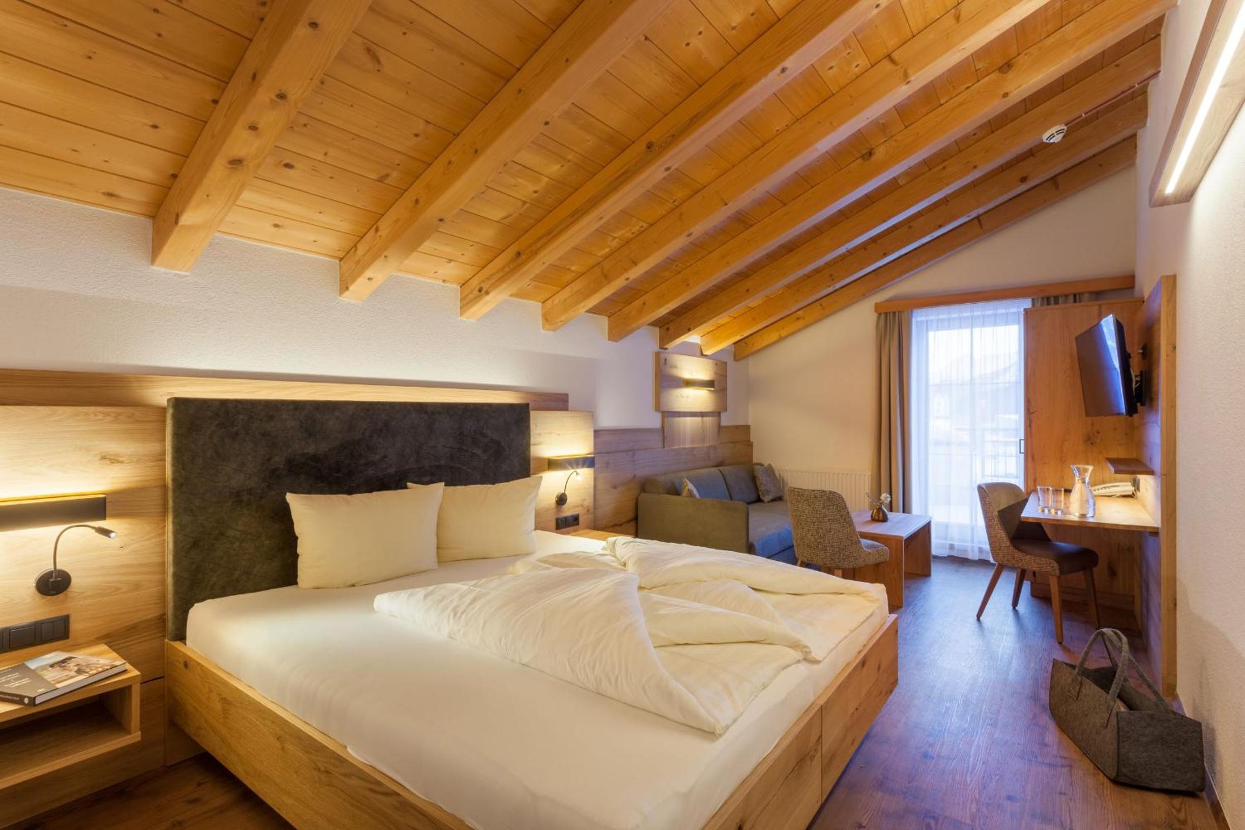 Double Room - Photo 5