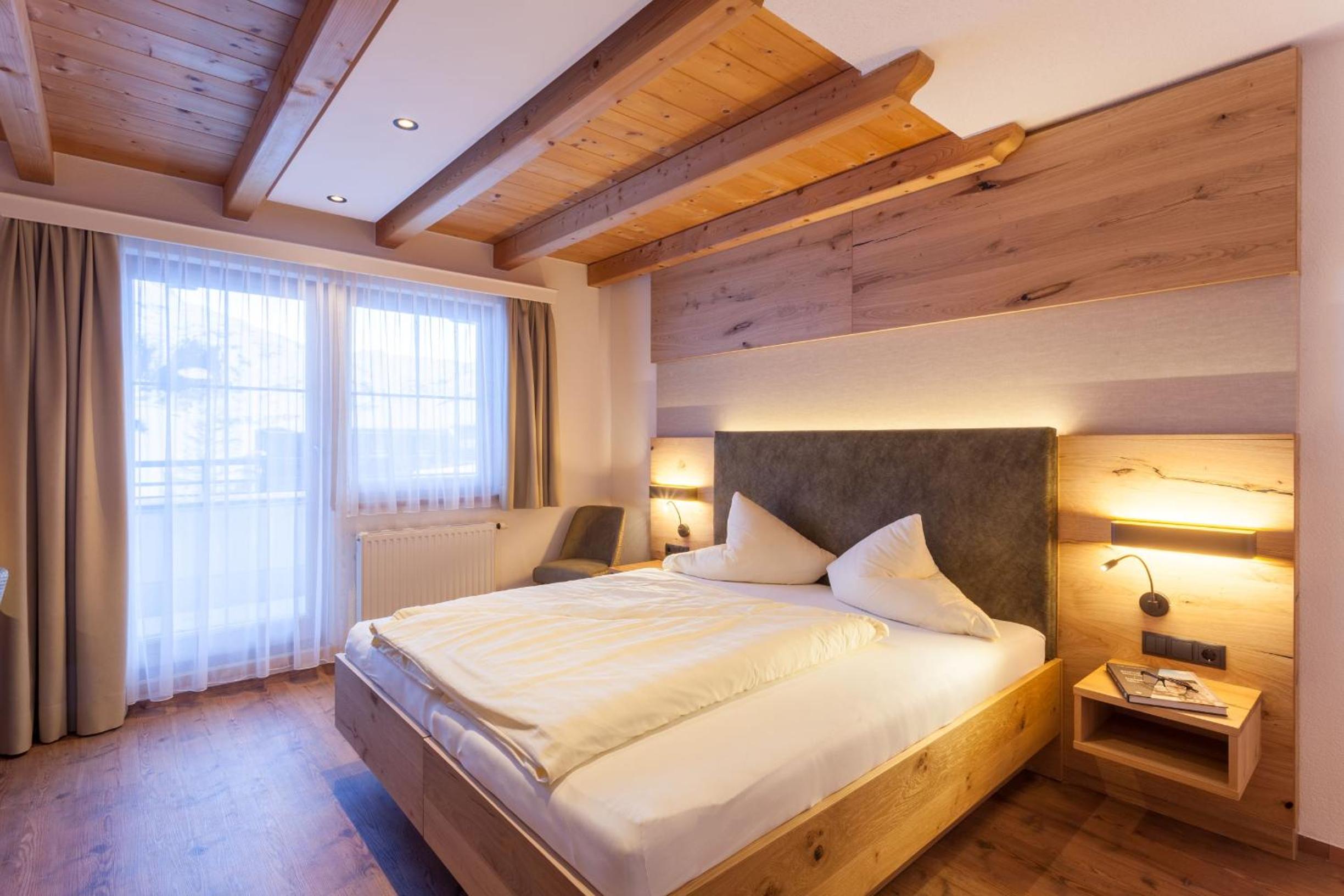 Double Room - Photo 6