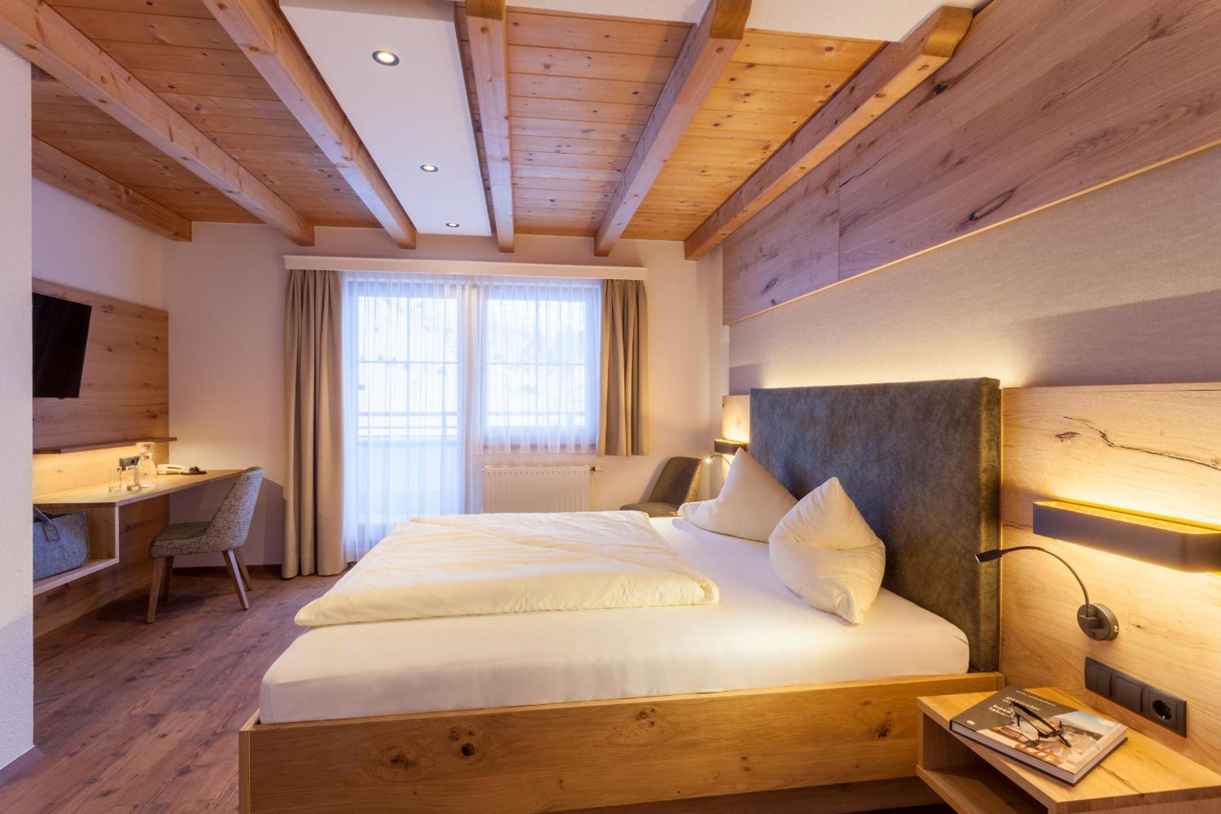 Double Room - Photo 7